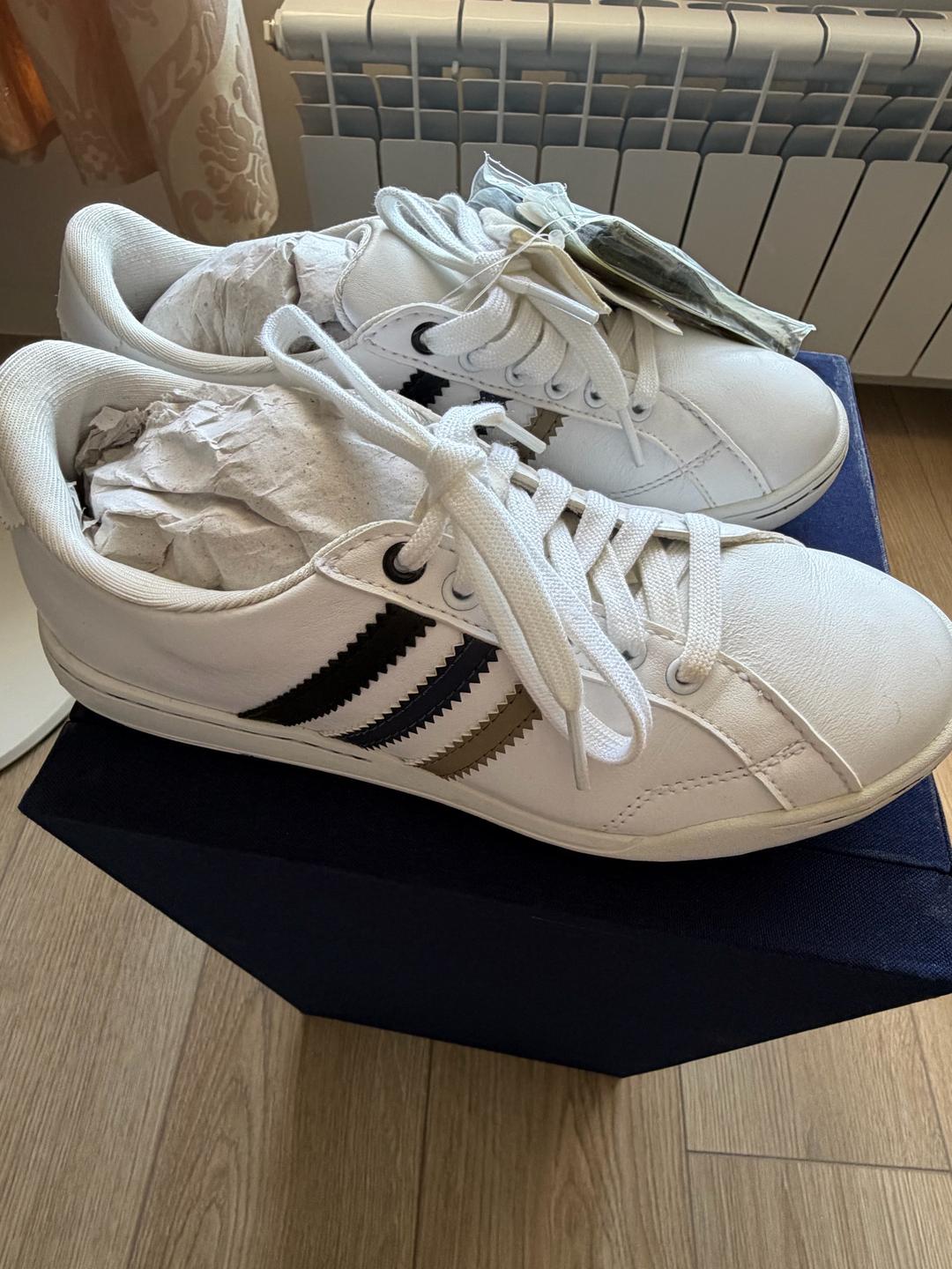 Adidas Кроссовки женские Адидас — фото 2
