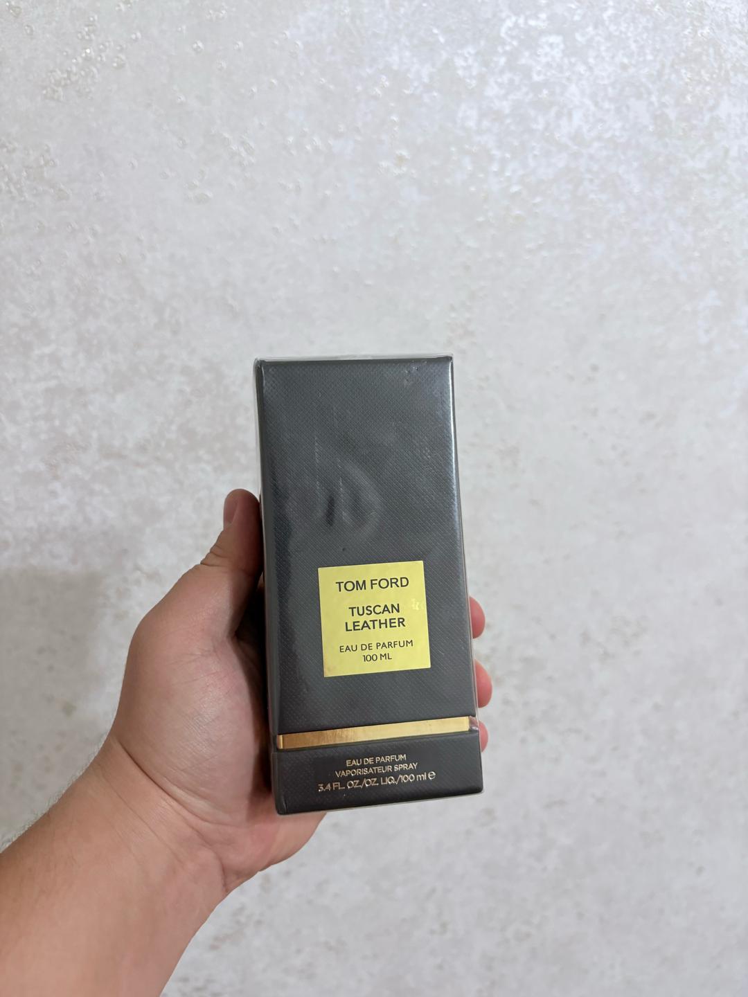 Tom Ford Парфюмерная вода Tom Ford Tuscan Leather в объеме 100ml — фото 2