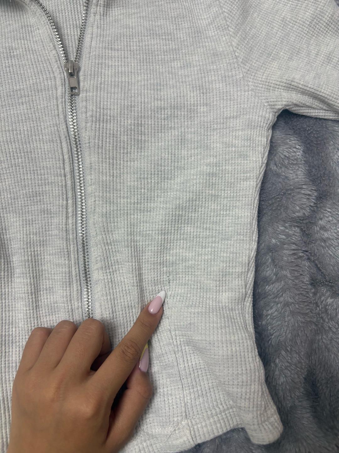 Bershka белая кофта с застежкой от bershka — фото 2