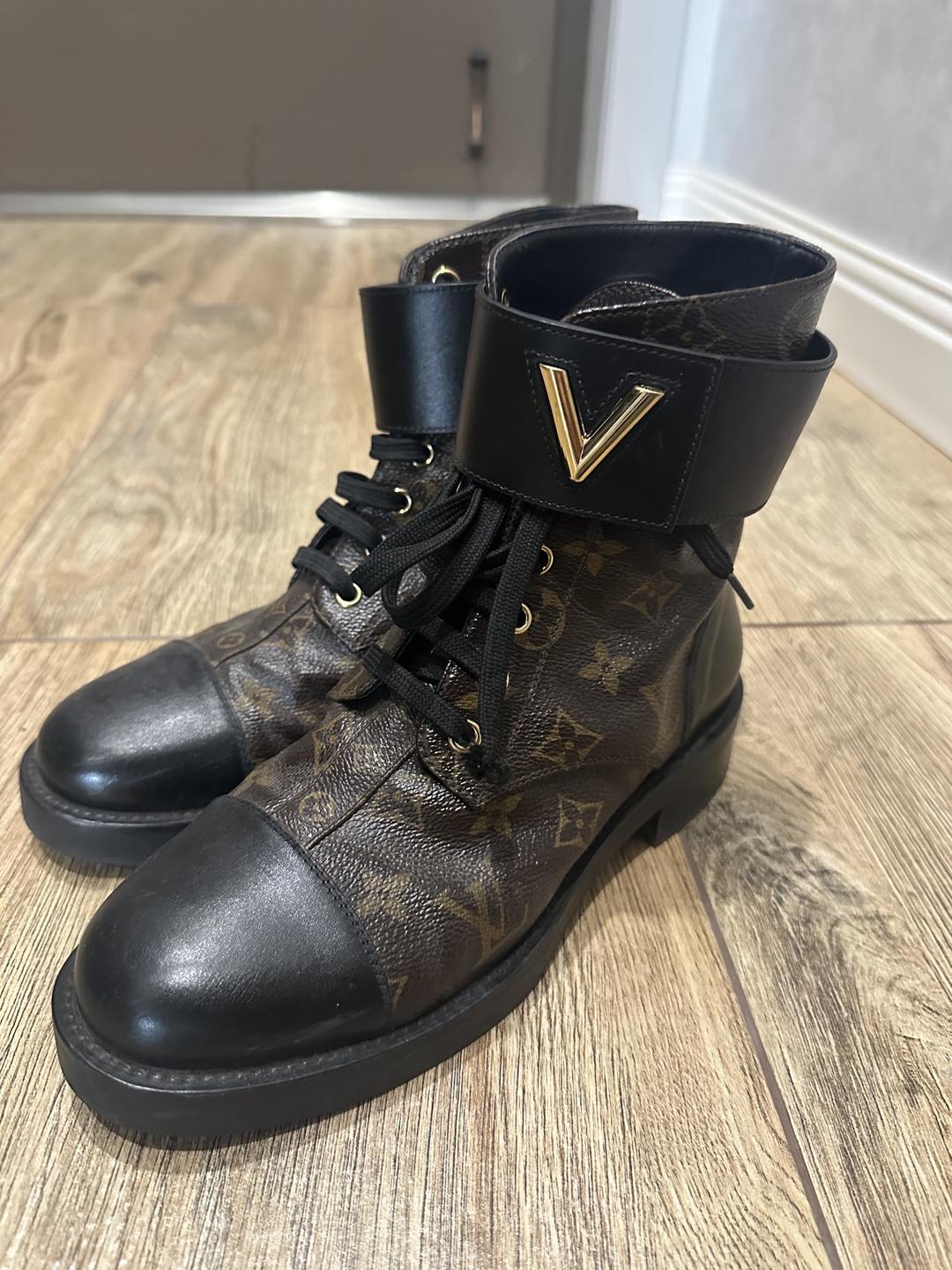Louis Vuitton Оригинал LOUIS VUITTON Wonderland Flat Rangers — фото 2