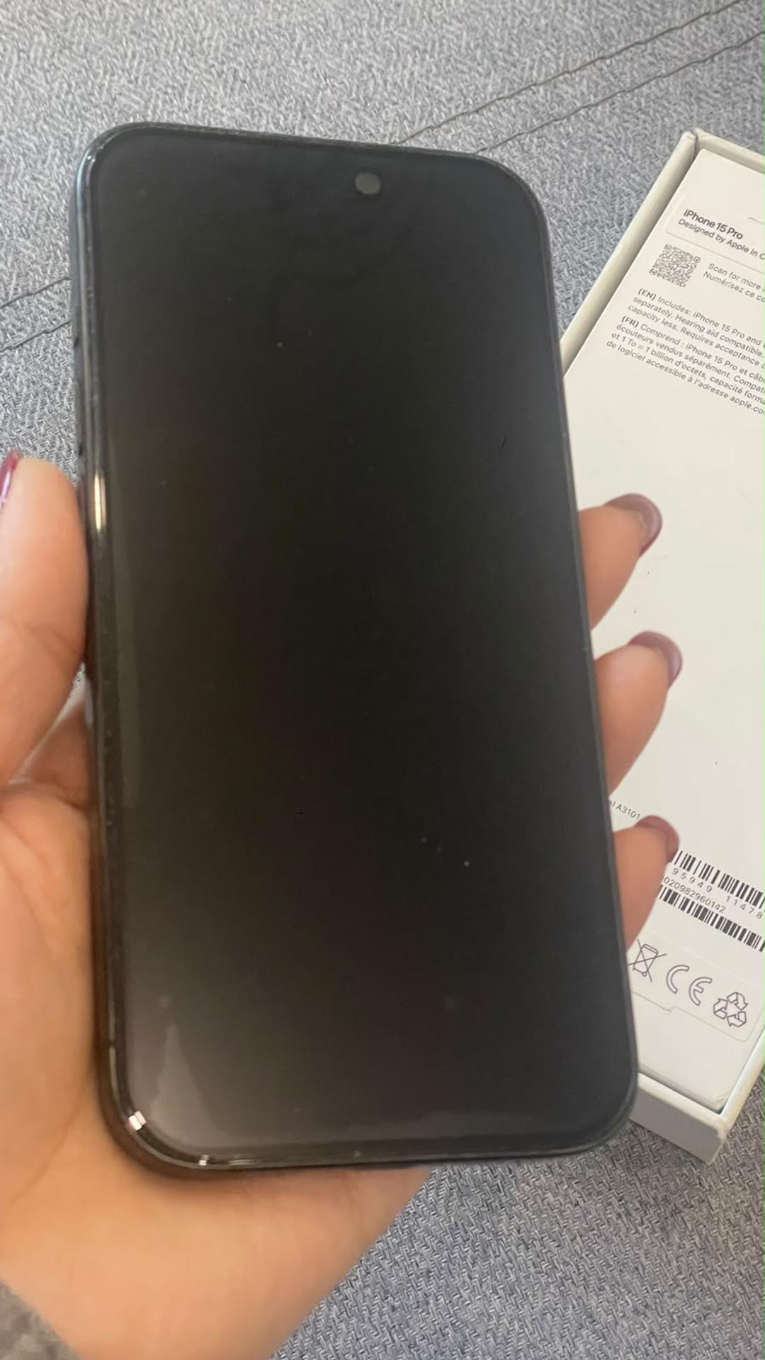 Apple iPhone 15 Pro 256GB Black Titanium — фото 2