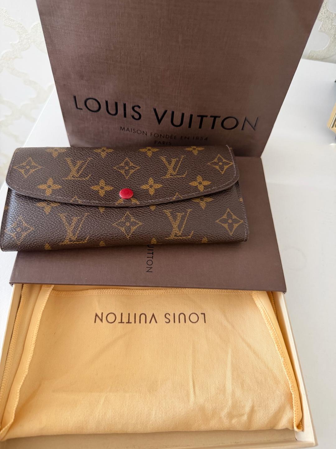Louis Vuitton Портомоне LV — фото 2