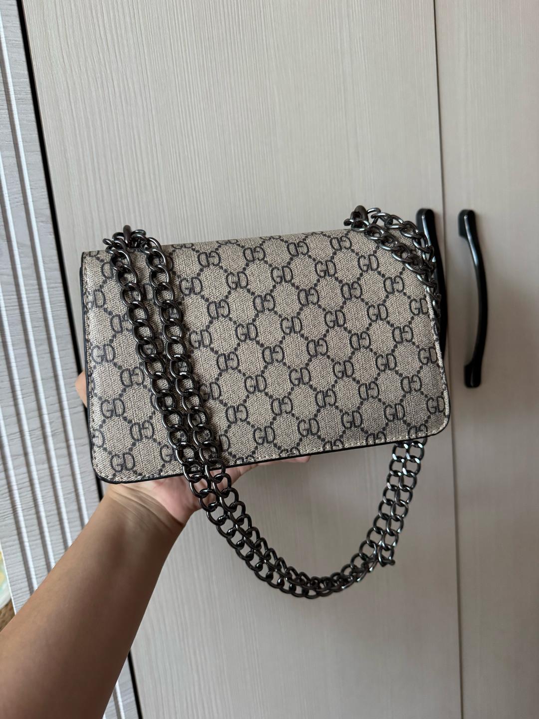 Gucci Сумка на цепочке — фото 2