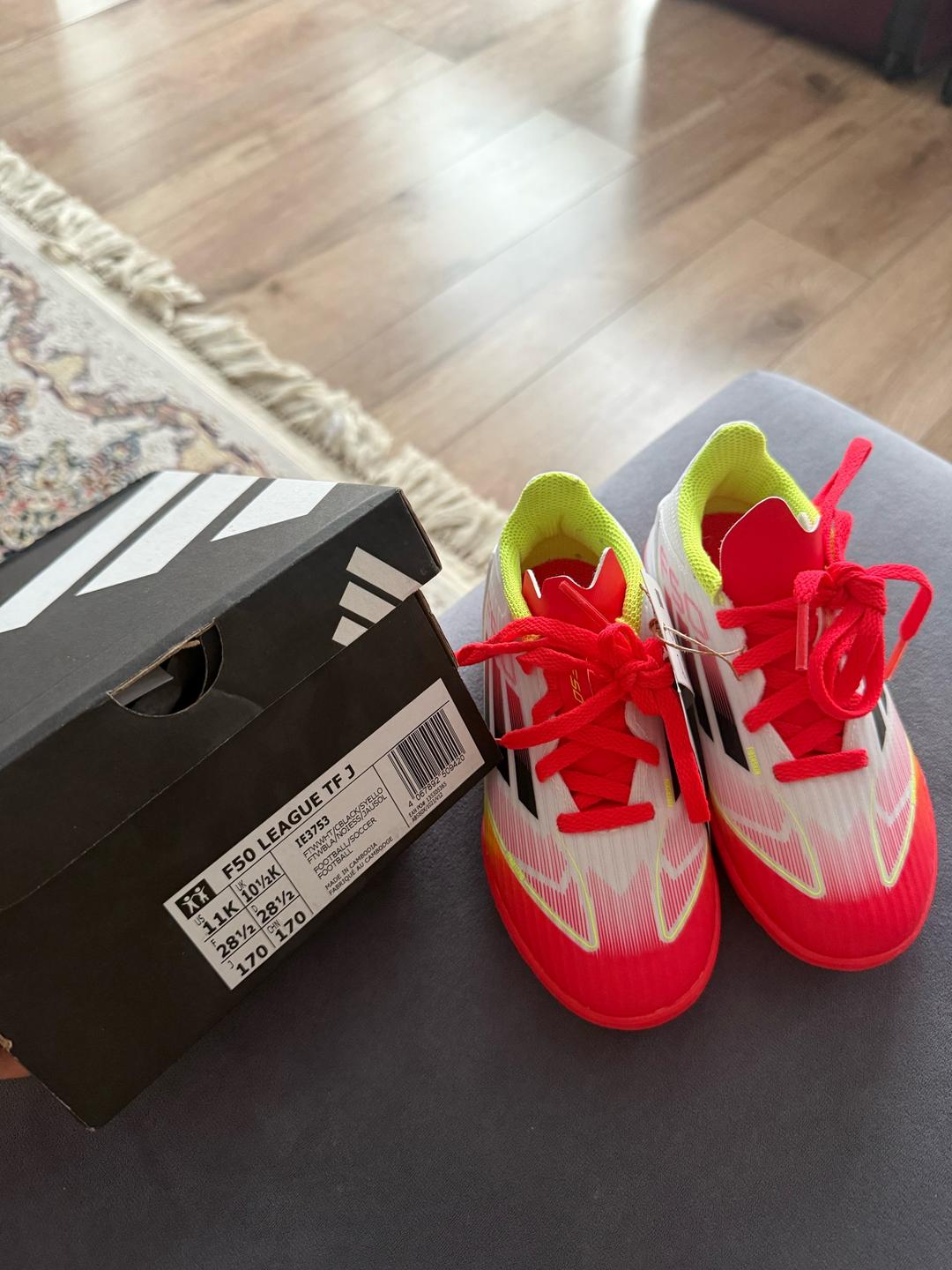 Adidas Продам детские бутсы — фото 2