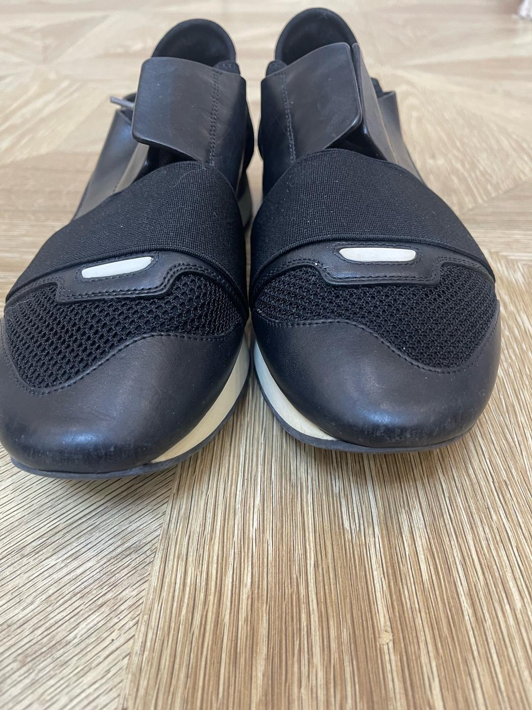 Balenciaga кроссовки Balenciaga оригинал.Размер 40.Невероятно мягкая кожа — фото 2
