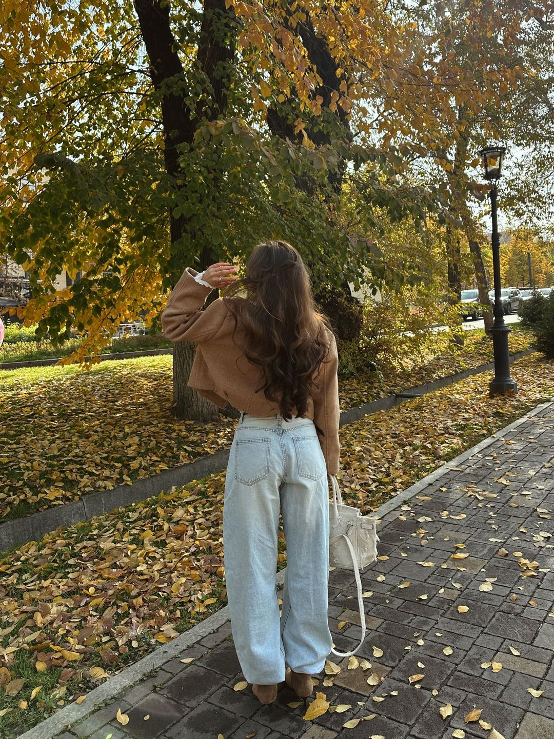 Bershka Женские джинсы широкого кроя — фото 2