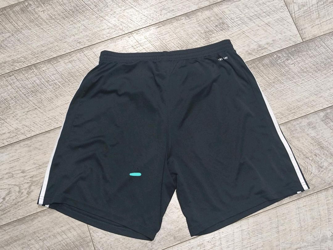 Adidas Adidas shorts оригинал.Шорты Адидас оригинал — фото 2