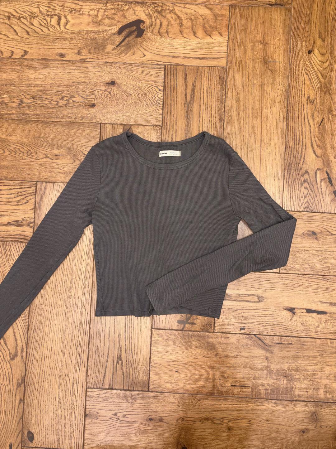 Pull & Bear baby tee серая без бренда и серый лонгслив pull & bear — фото 2