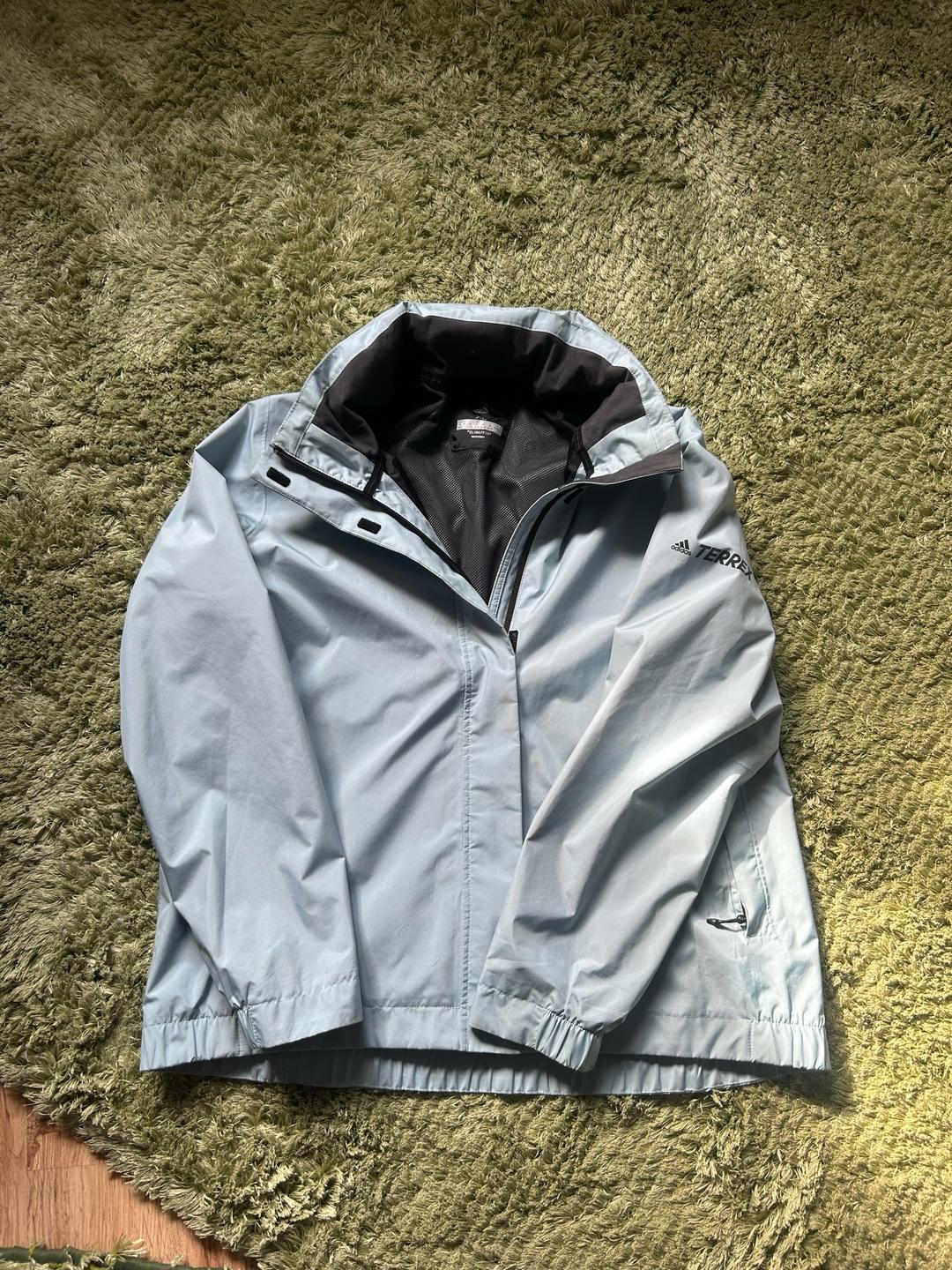 Adidas Женская куртка adidas Terrex — фото 2