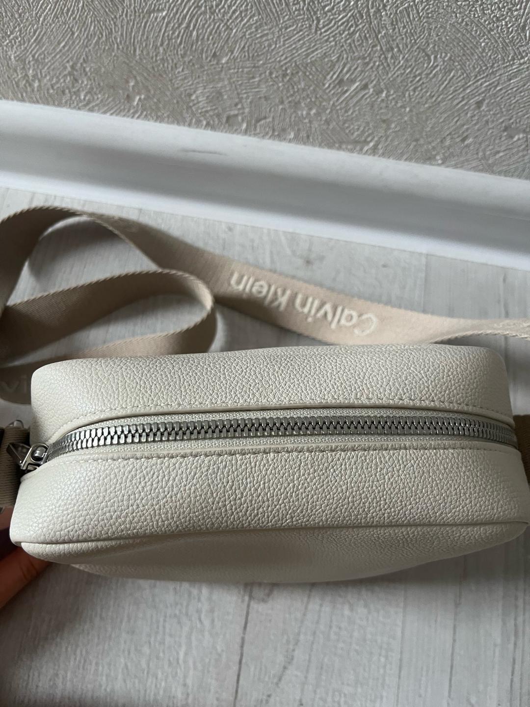 Calvin Klein Сумка кросс-боди Calvin Klein — фото 2