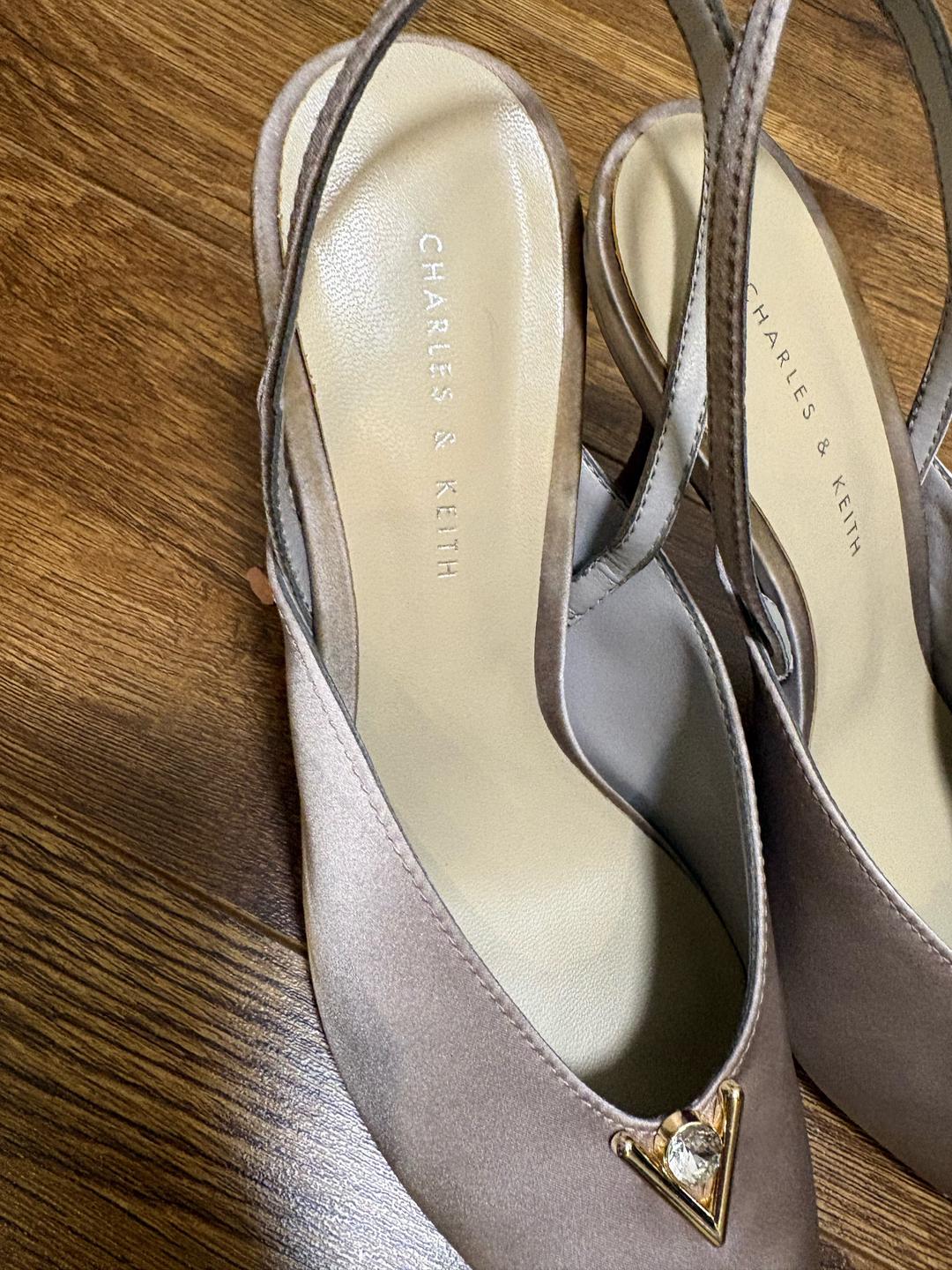 Charles & Keith charles&keith — фото 2