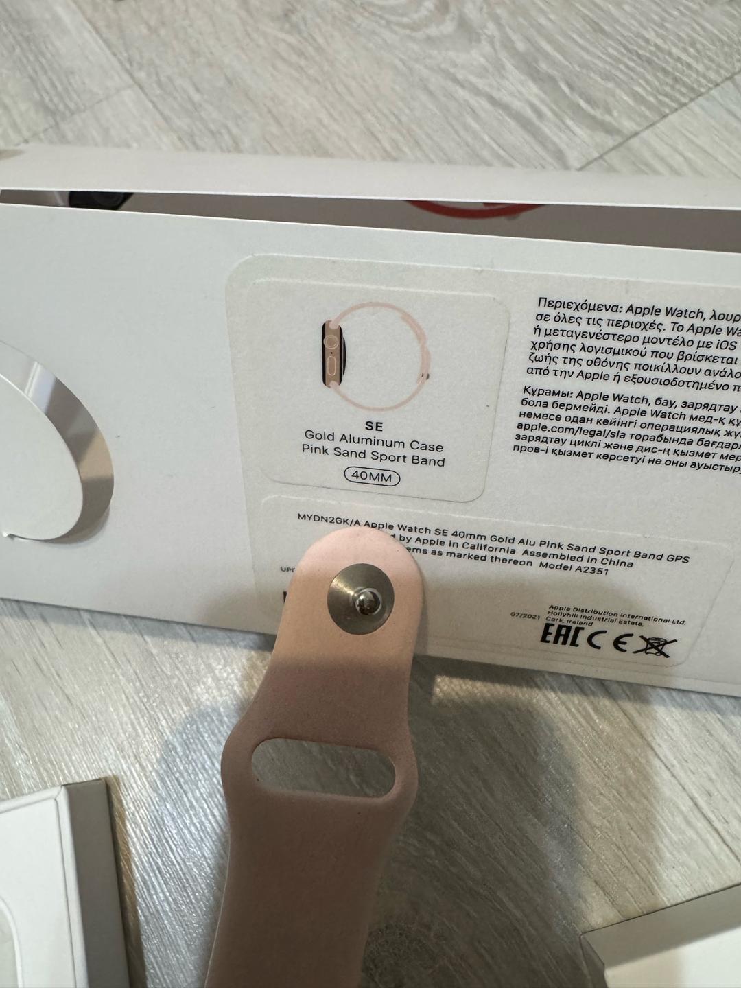 Apple Apple Watch SE 40mm — фото 2