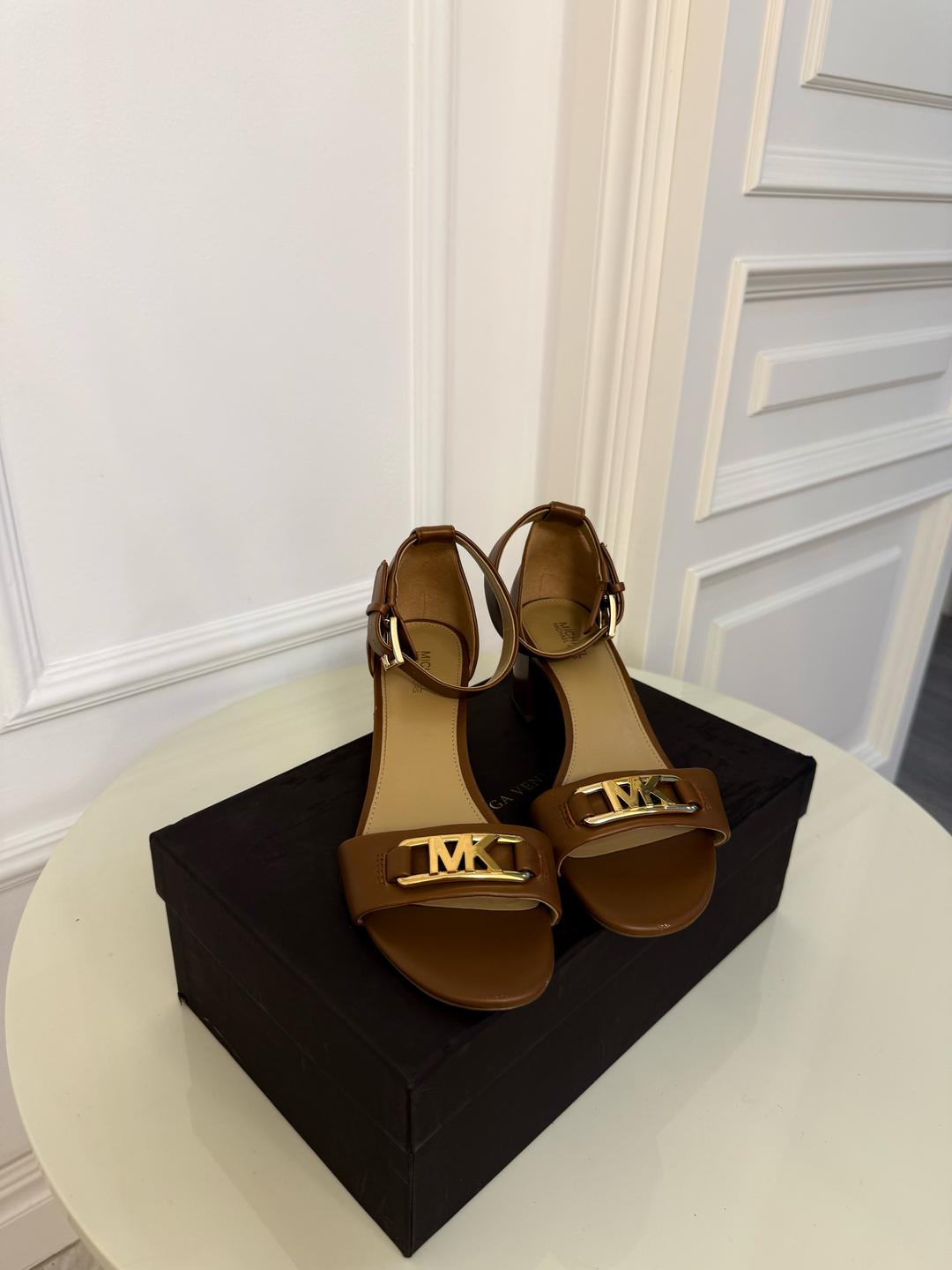 Michael Kors Босоножки Michael Kors — фото 2