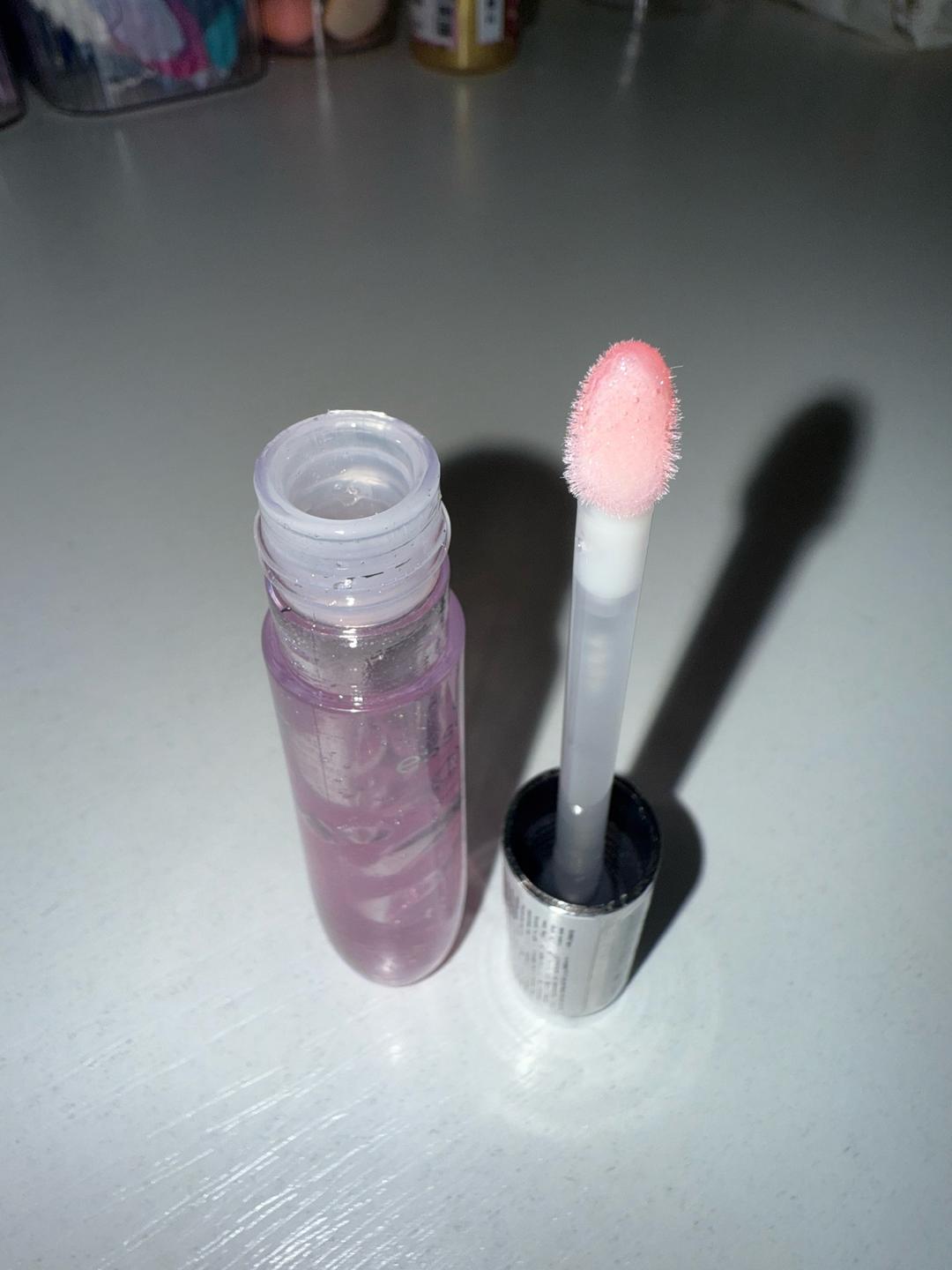 Essence Блеск для губ essence extreme shine — фото 2