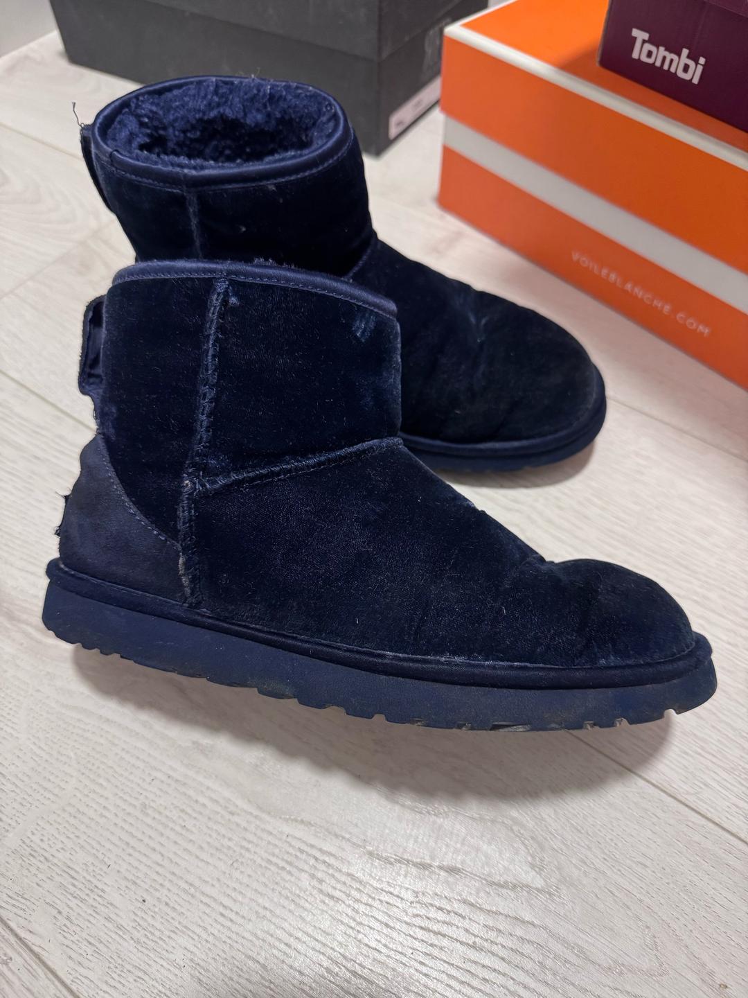 UGG Продаю UGG бархатный — фото 2