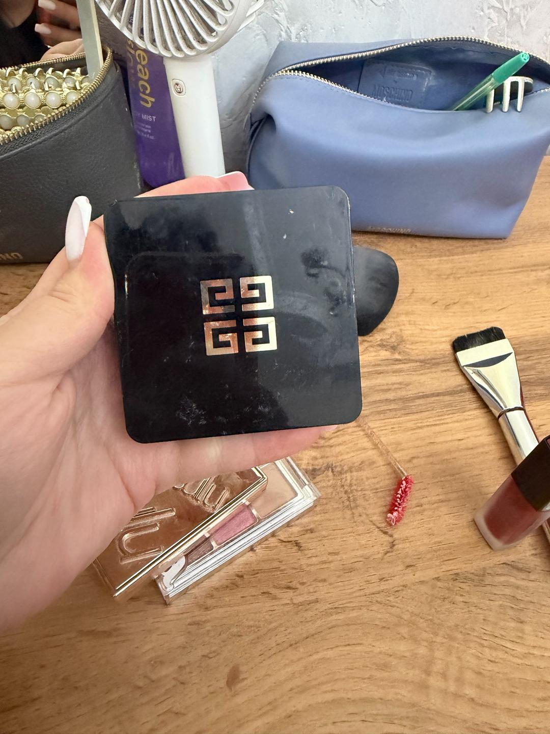 Givenchy Компактный крем для лица Le Soin Noir Givenchy SPF 40 PA+++ — фото 2
