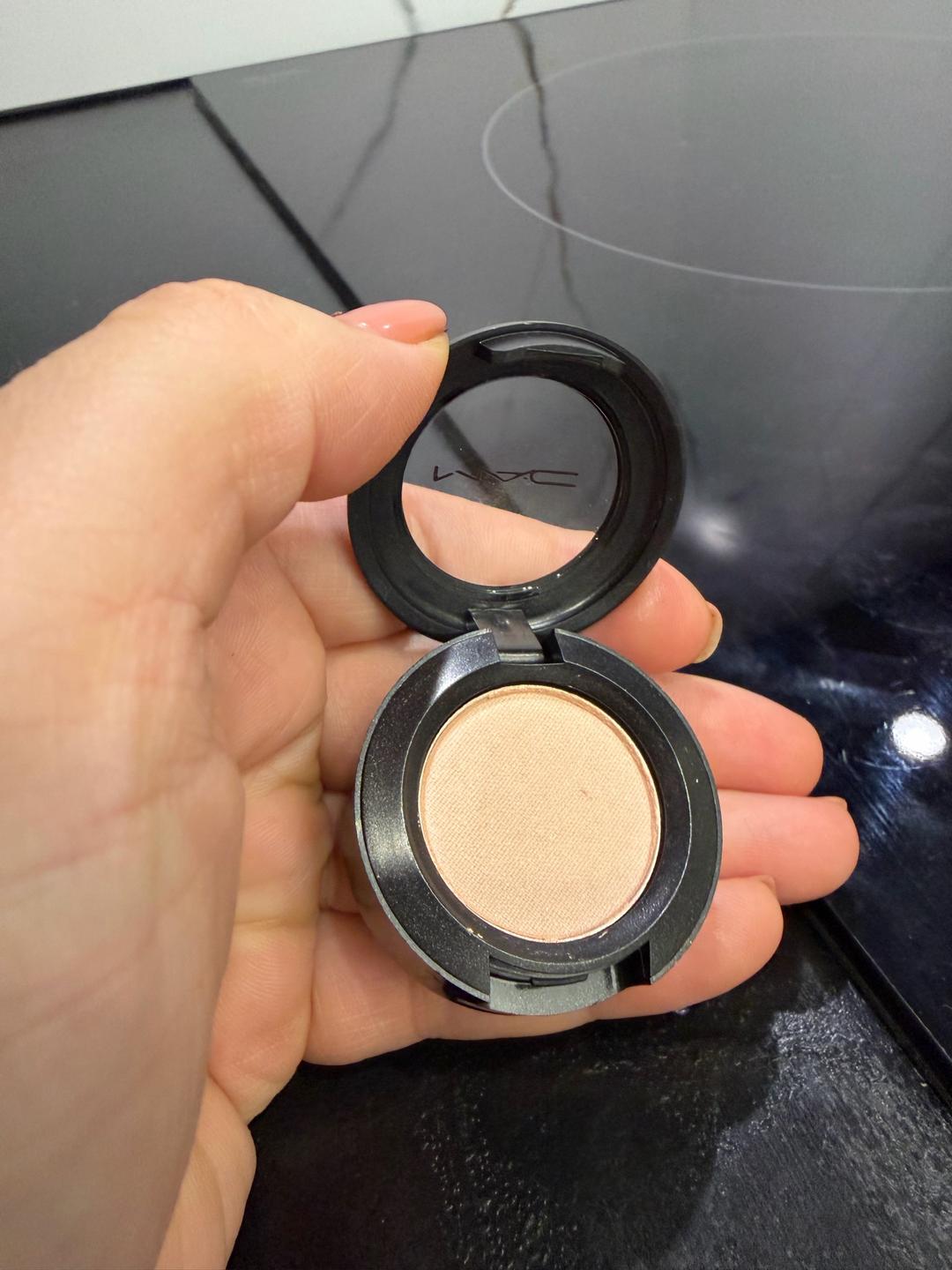 MAC Тени для век MAC Grain Satin — фото 2