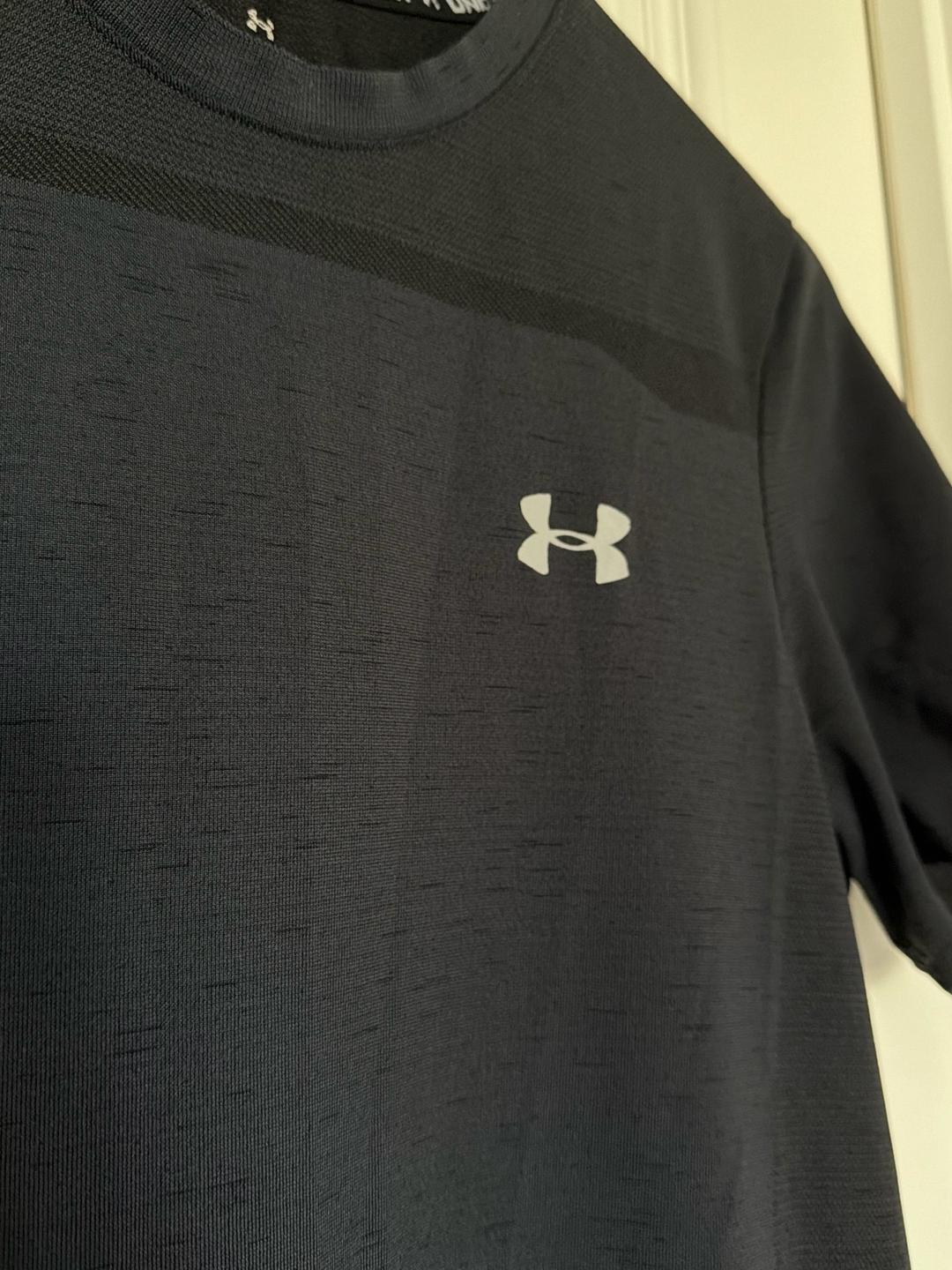 Under Armour Футболка Under Armour — фото 2