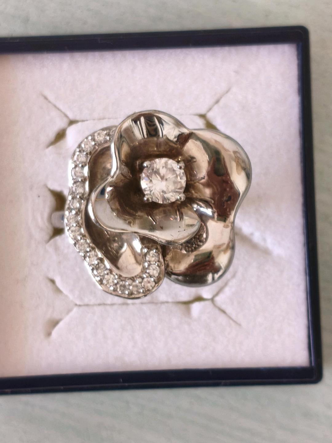 Нет бренда Серебряное кольцо серия Rose 15 размер — фото 2