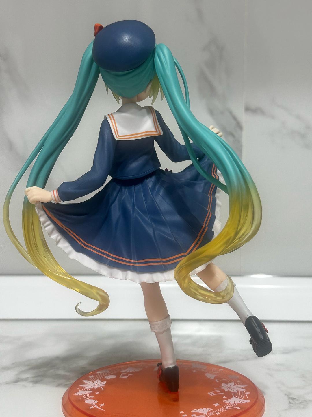 hatsune miku Фигурка Мику 3rd season Autumn Ver. — фото 2