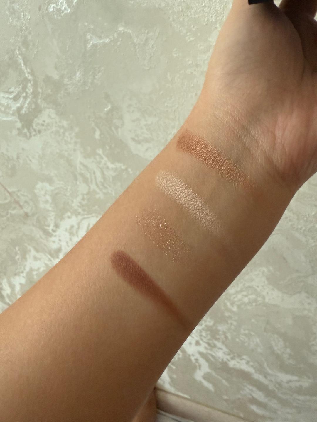 Charlotte Tilbury Палетка теней Charlotte Tilbury — фото 2