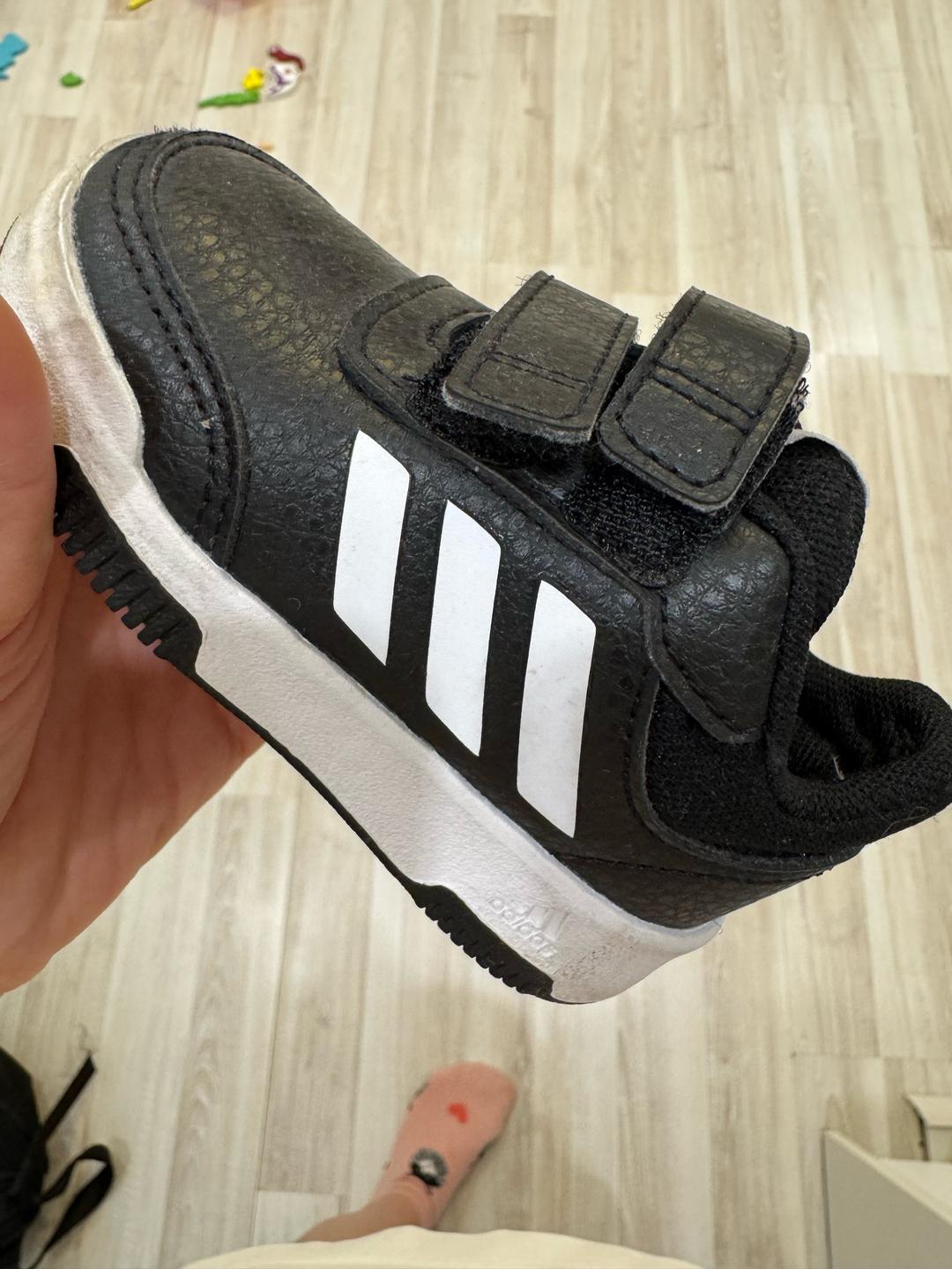 Adidas Кроссовки Adidas — фото 2