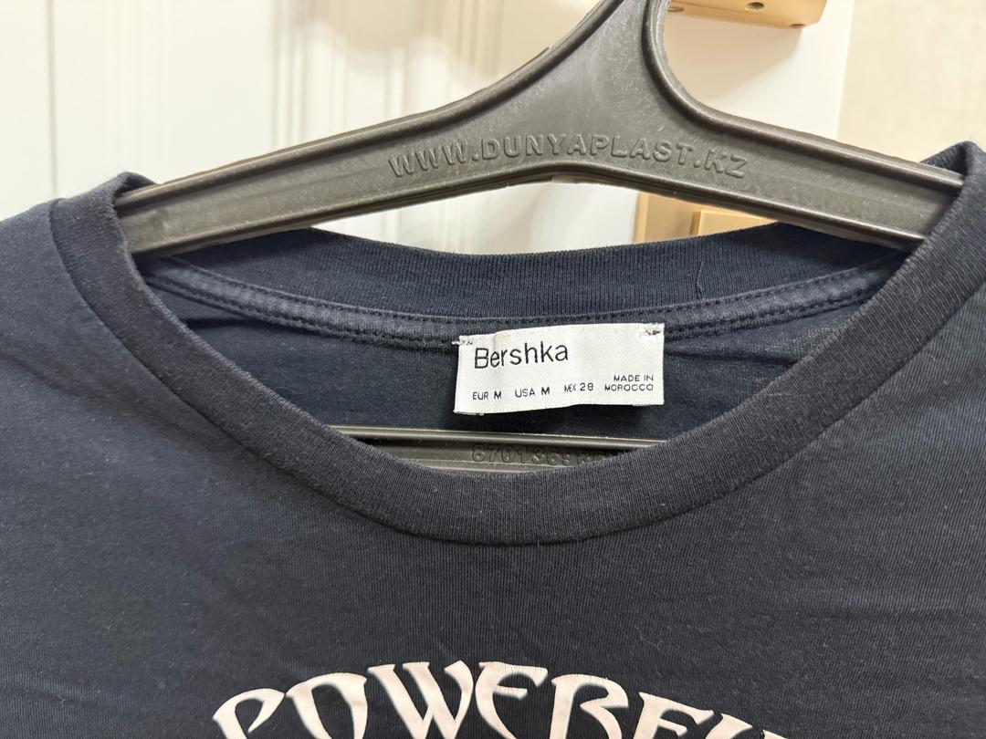 Bershka Футболка Bershka с драконами и шнуровкой — фото 2