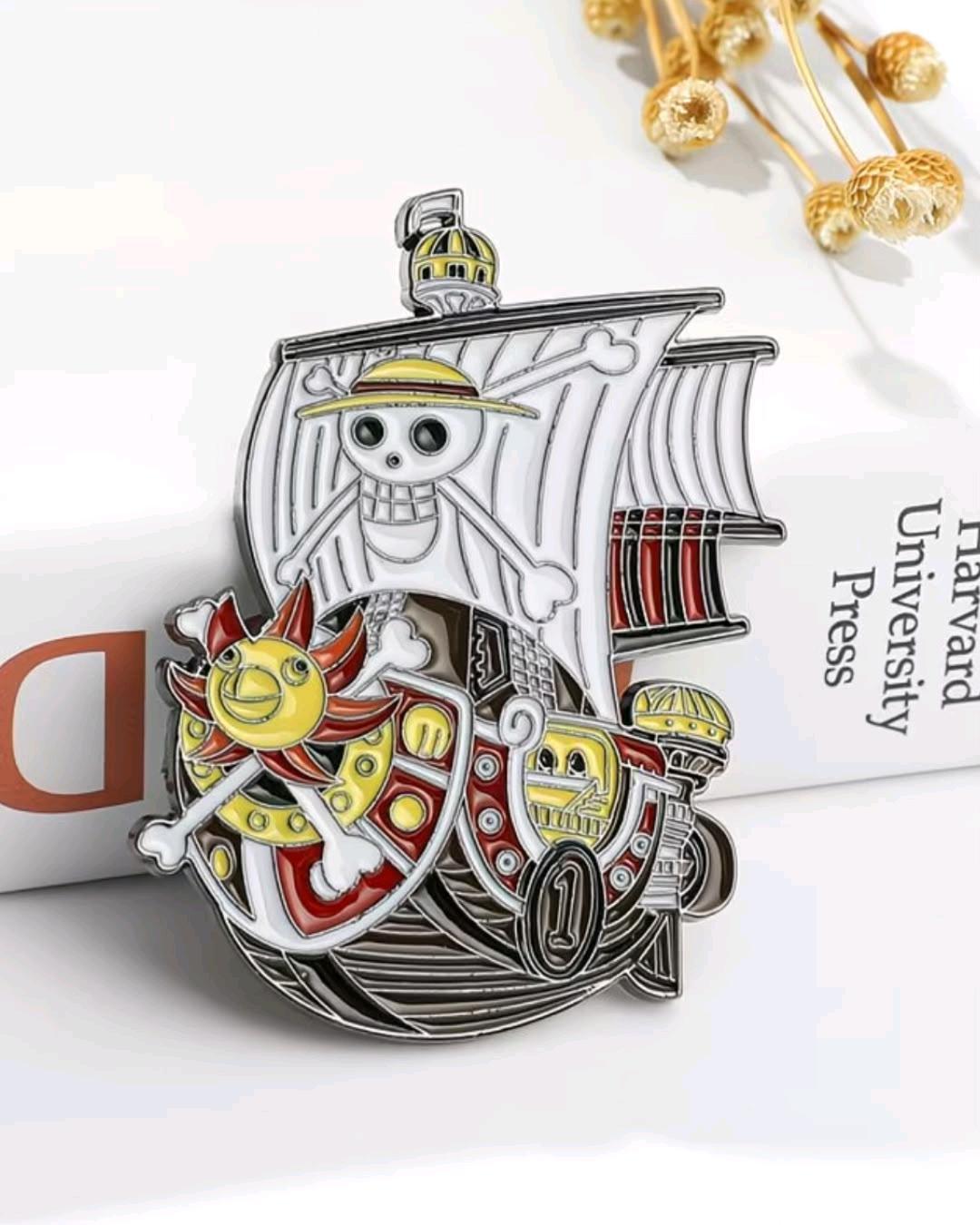 Нет бренда Значок металлический: Корабль Thousand Sunny (One Piece / Ван Пис) — фото 2