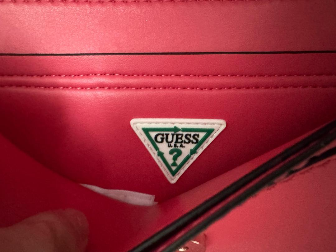 GUESS Новая женская сумка GUESS розовая — фото 2