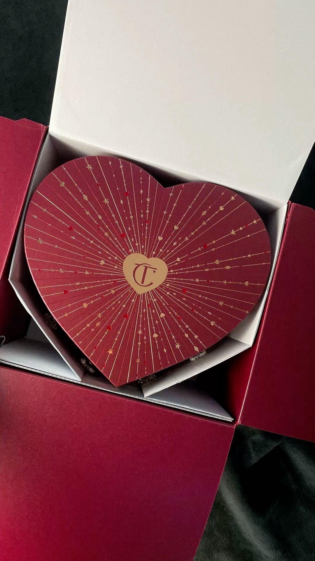 Нет бренда Charlotte Tilbury Адвент календарь — фото 2