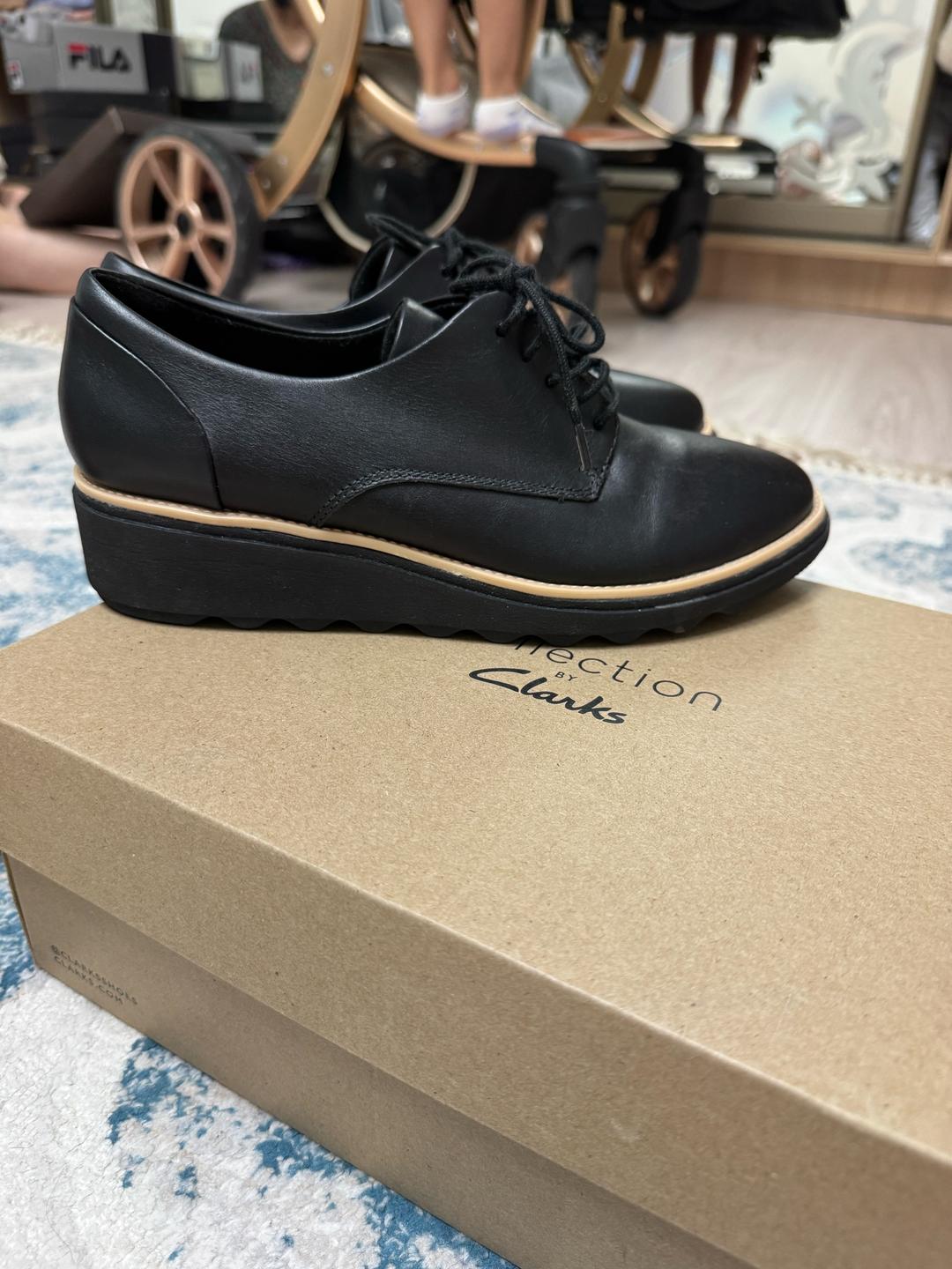 Clarks Женские кожаные ботинки — фото 2