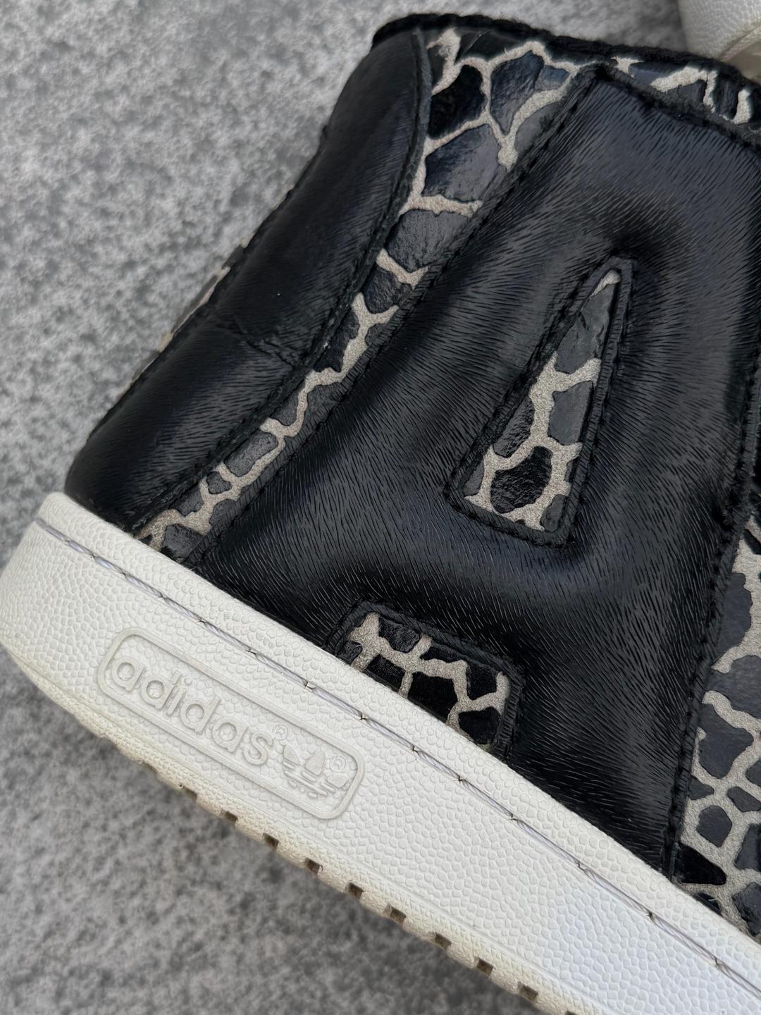 Adidas кроссовок Adidas Jeremy Scott JS Letters Giraffe — фото 2