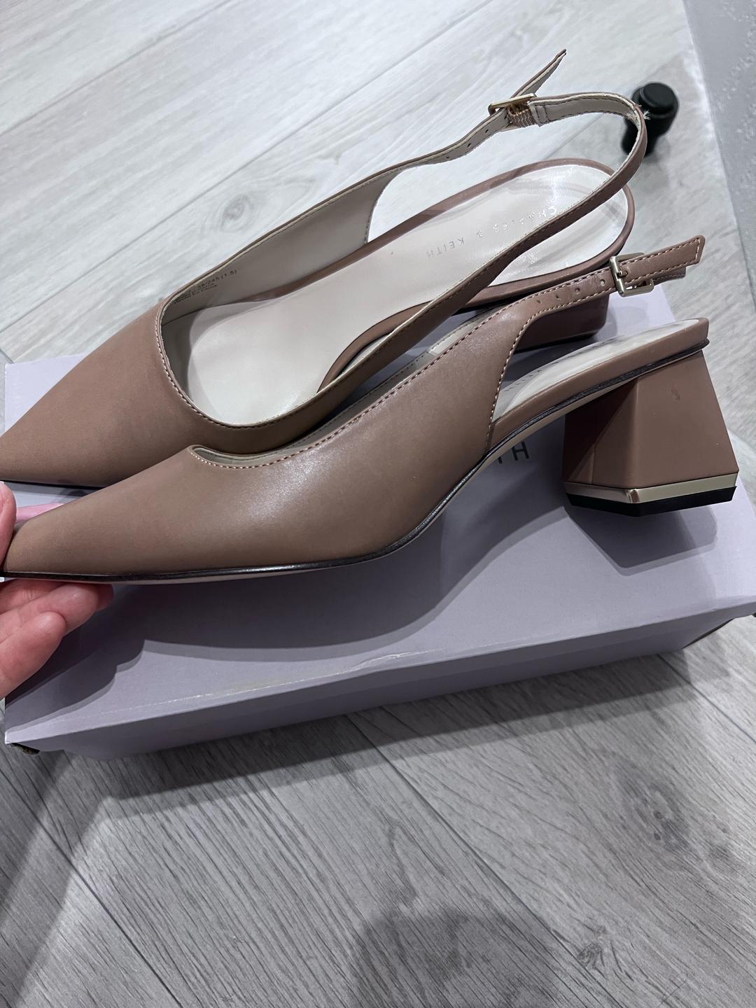 Charles & Keith Красивые босоножки Charles&Keith р38 — фото 2