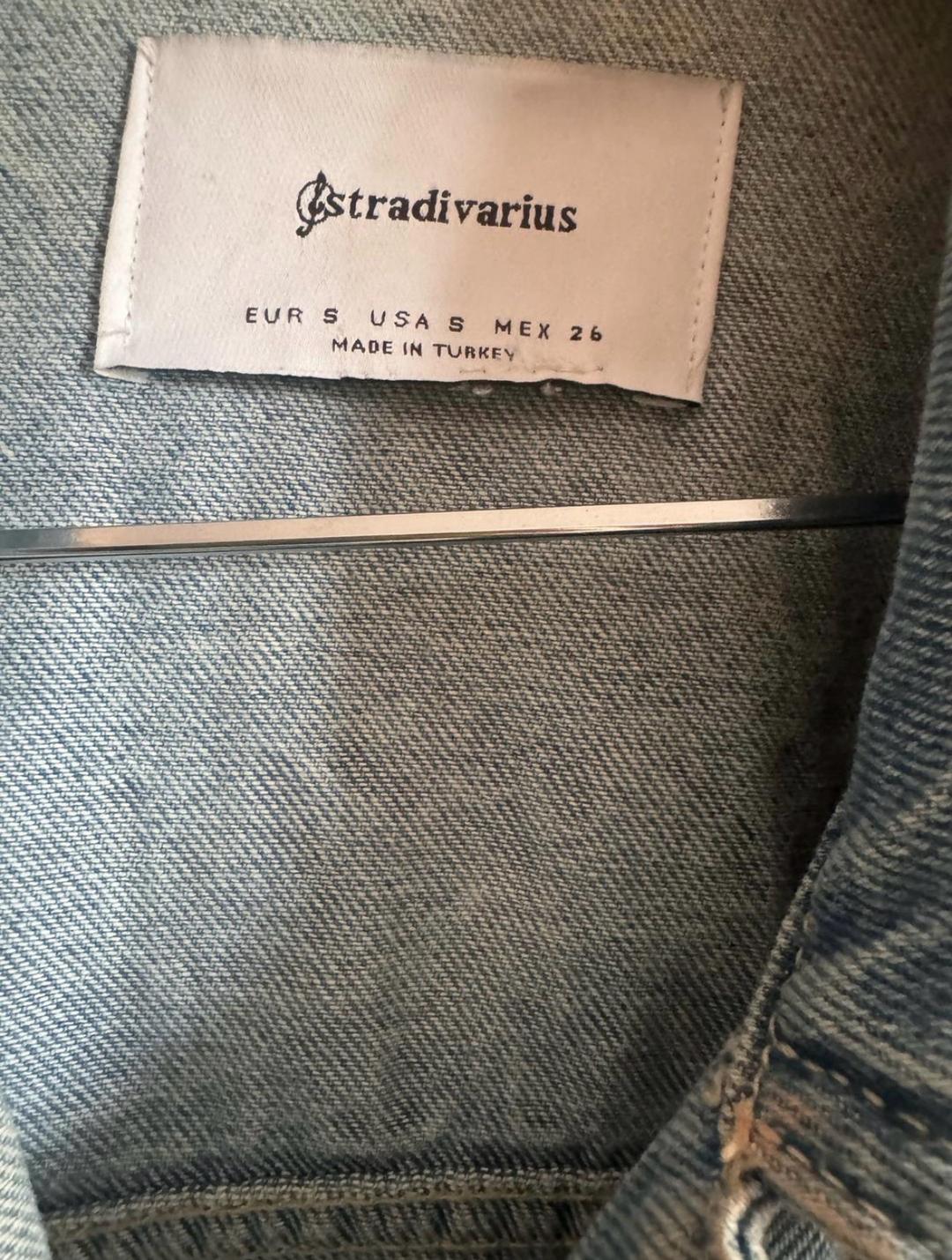 Stradivarius Джинсовка Stradivarius с принтом — фото 2