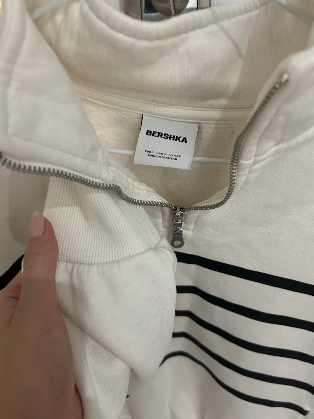 Bershka Толстовка Bershka свитшот — фото 2