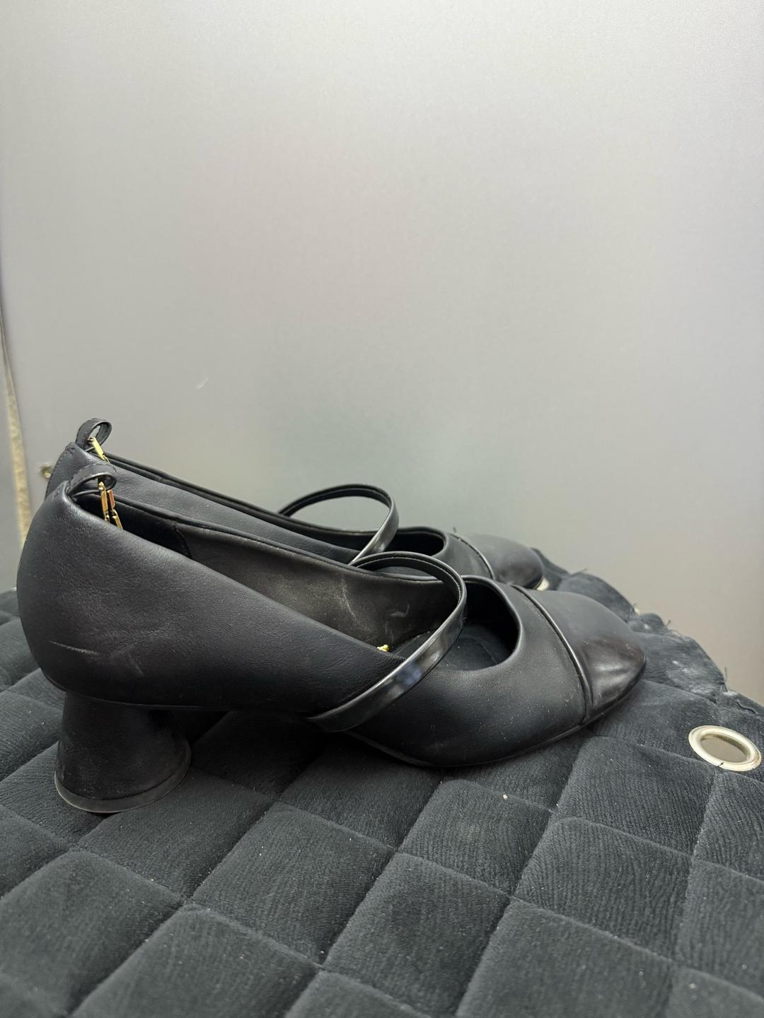 Charles & Keith Туфли Charles & Keith — фото 2