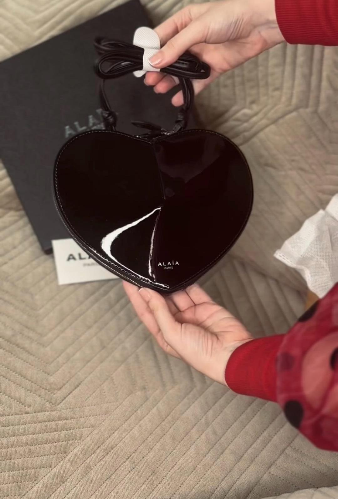 Alaïa Сумка Alaia в форме сердца — фото 2