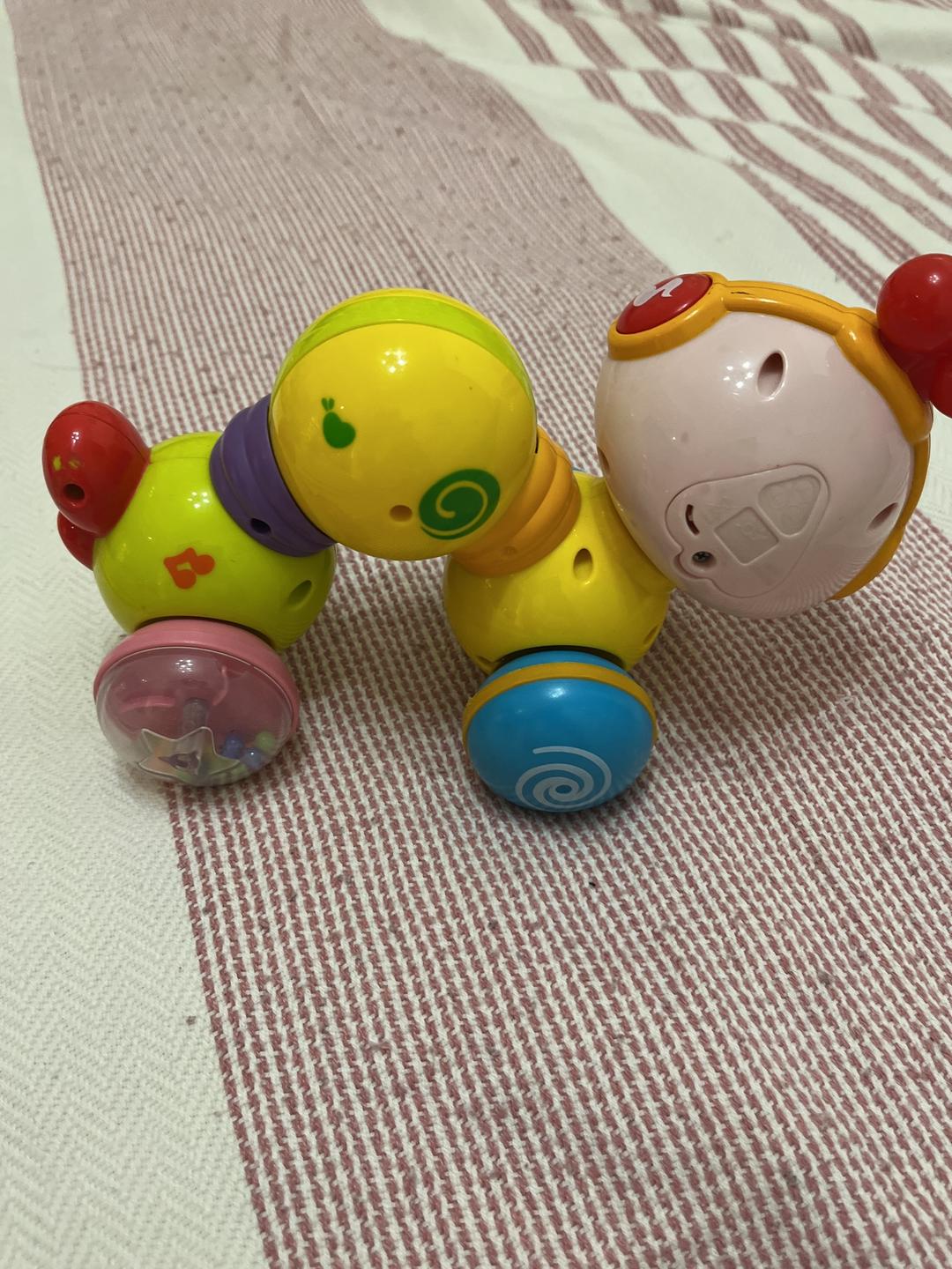Fisher-Price Развивающая игрушка гусеница — фото 2