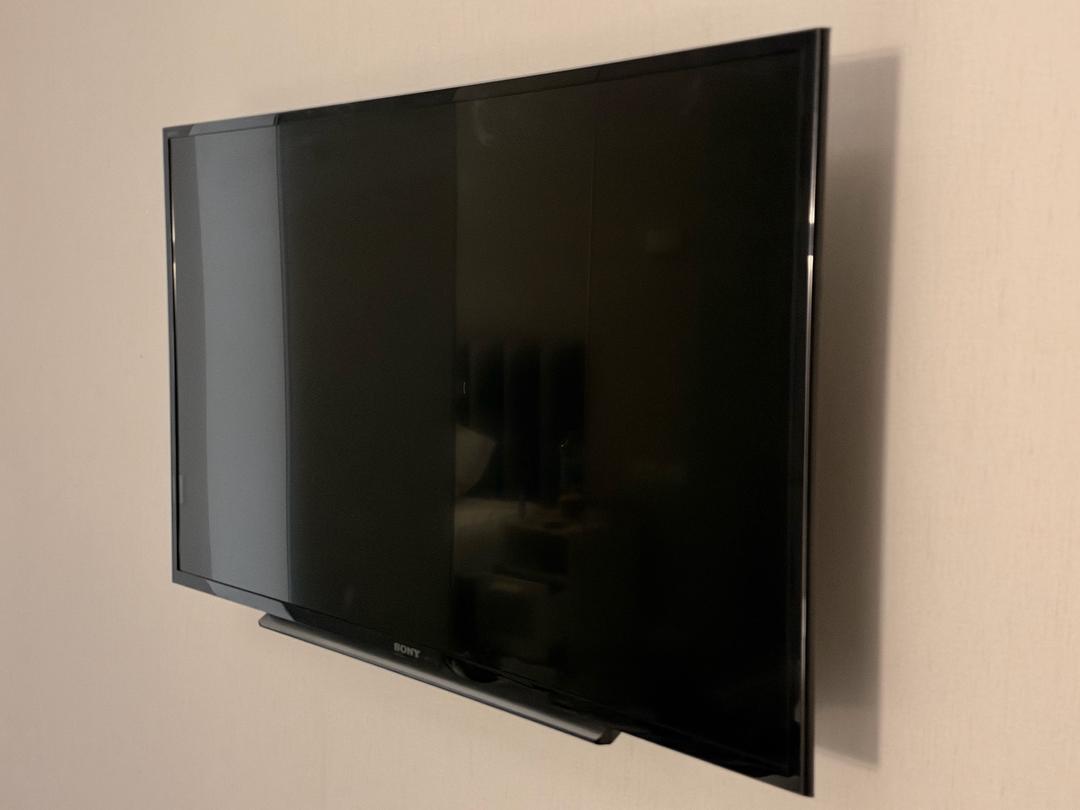 Sony телевизор Sony Bravia 40” — фото 2