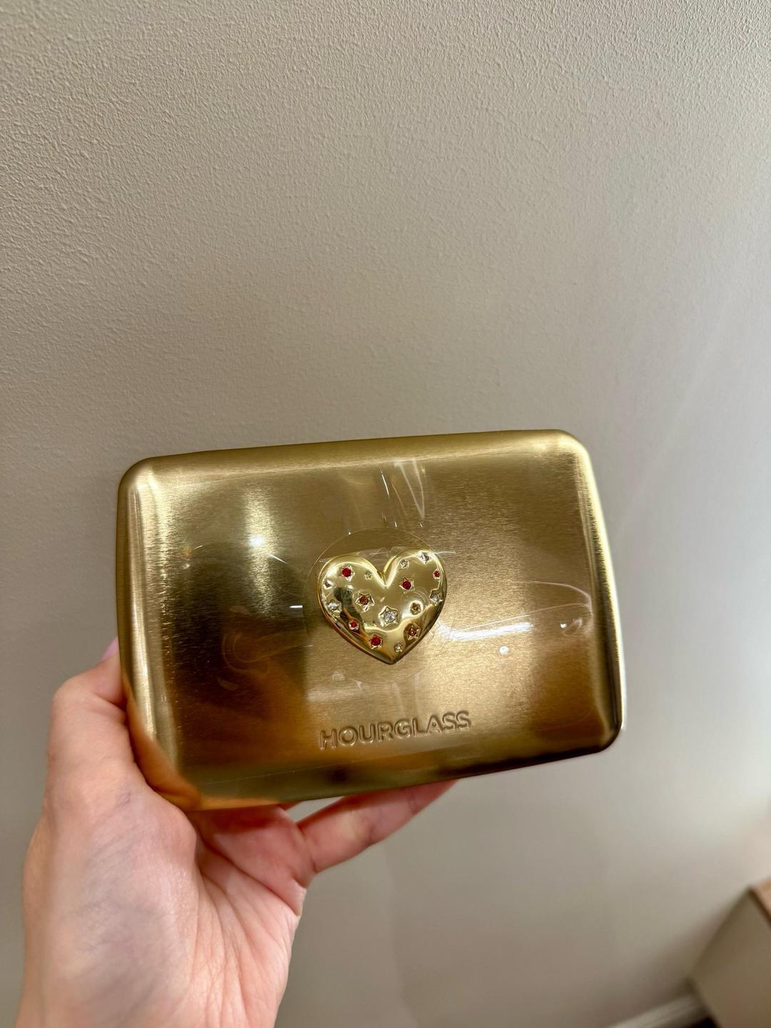 Hourglass Палетка Hourglass Ambient Lighting Edit Unlocked Love 2026 — фото 2