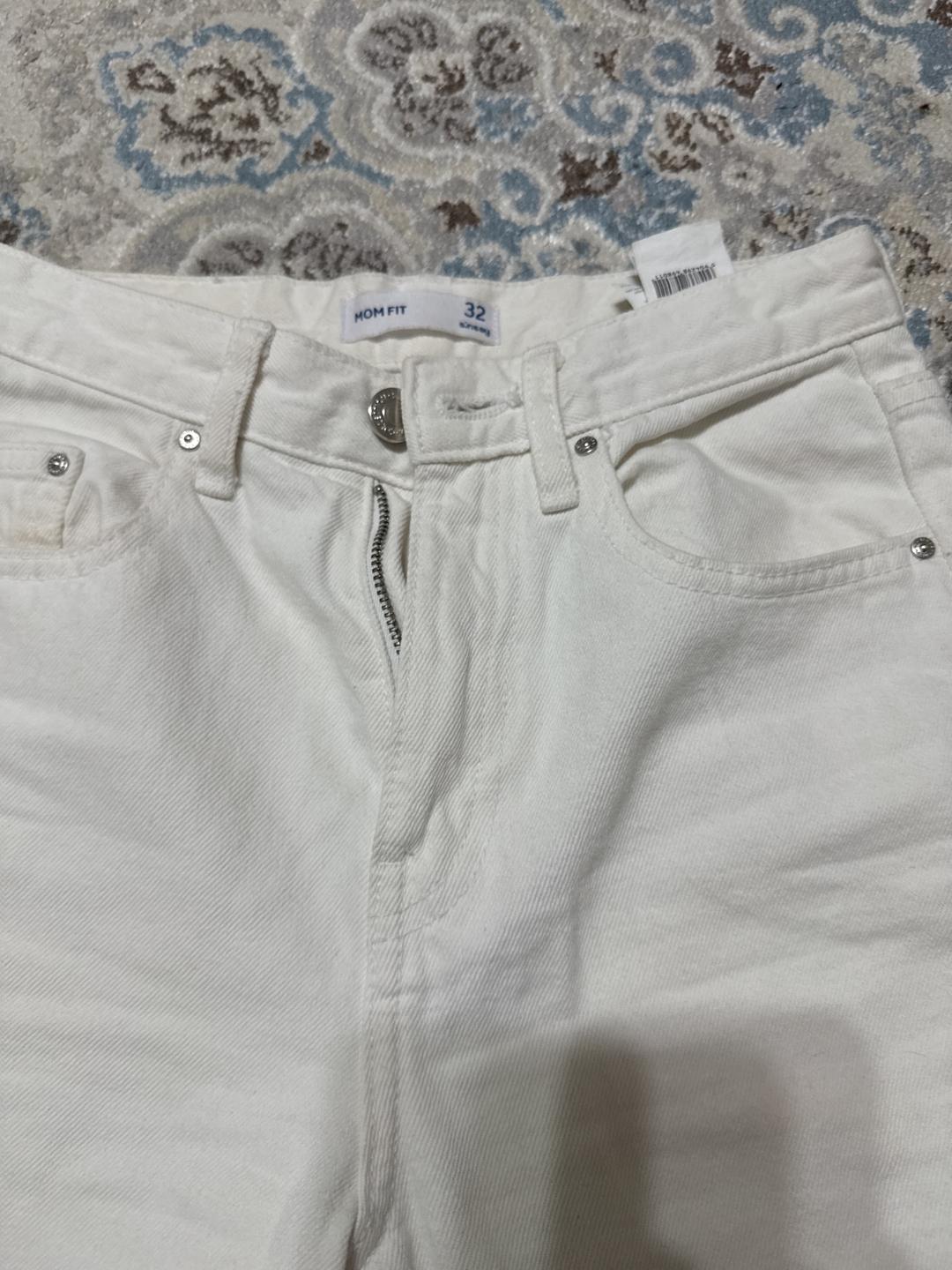 Sinsay Джинсы mom fit белые — фото 2