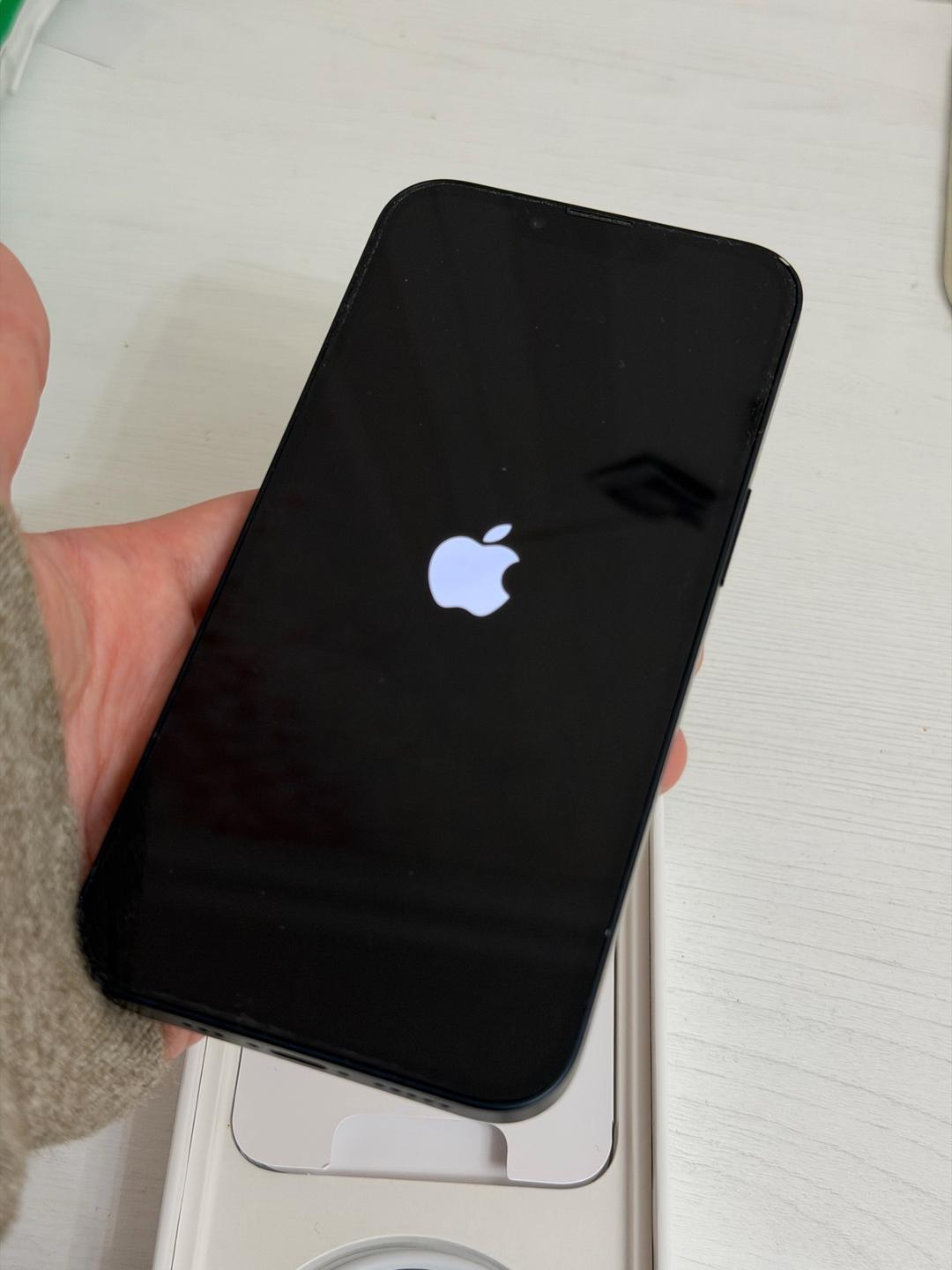 Apple Iphone 13 128гб темно-синий — фото 2
