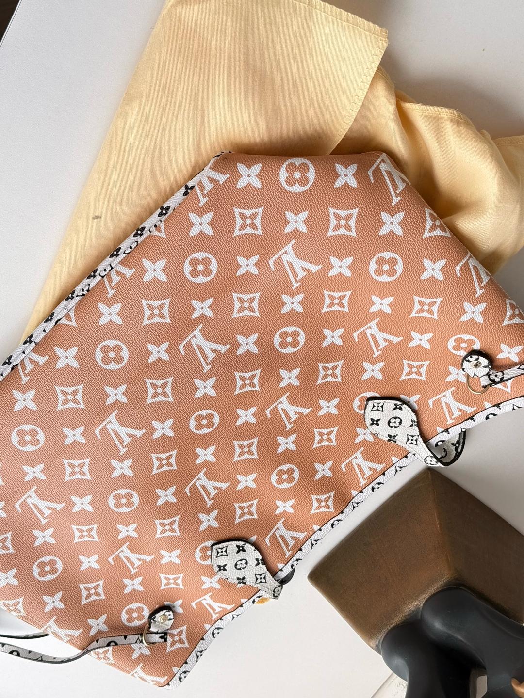 Louis Vuitton Шоппер Сумка Louis Vuitton — фото 2