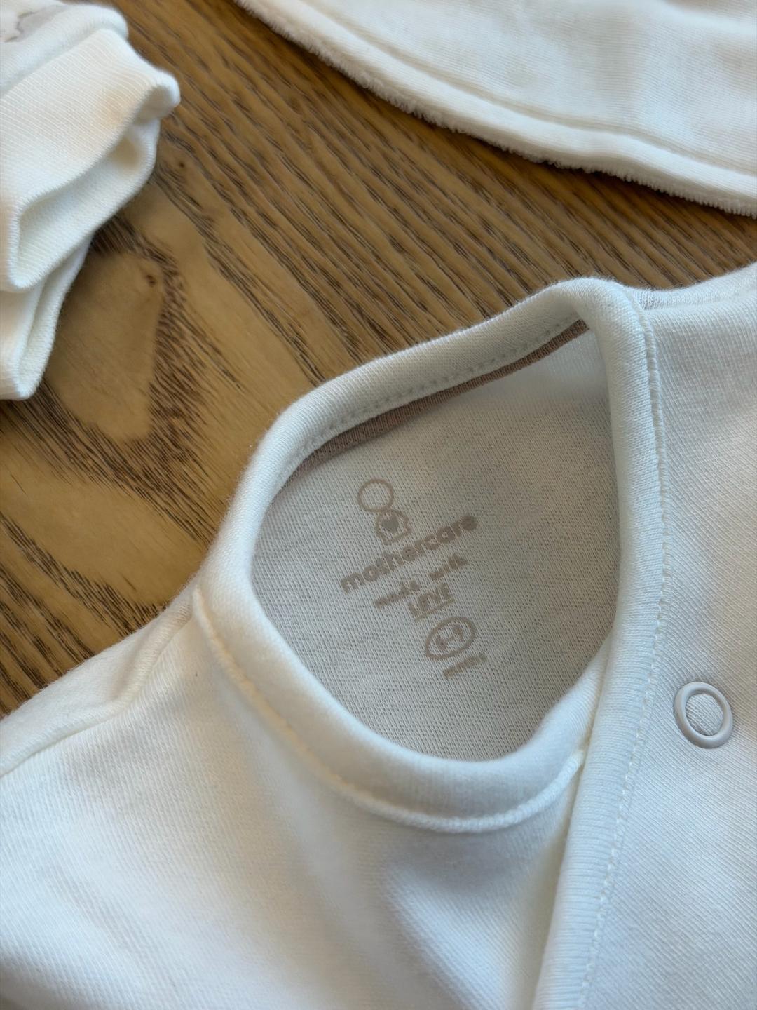 Mothercare Набор Mothercare: слип, слюнявчик и царапки — фото 2