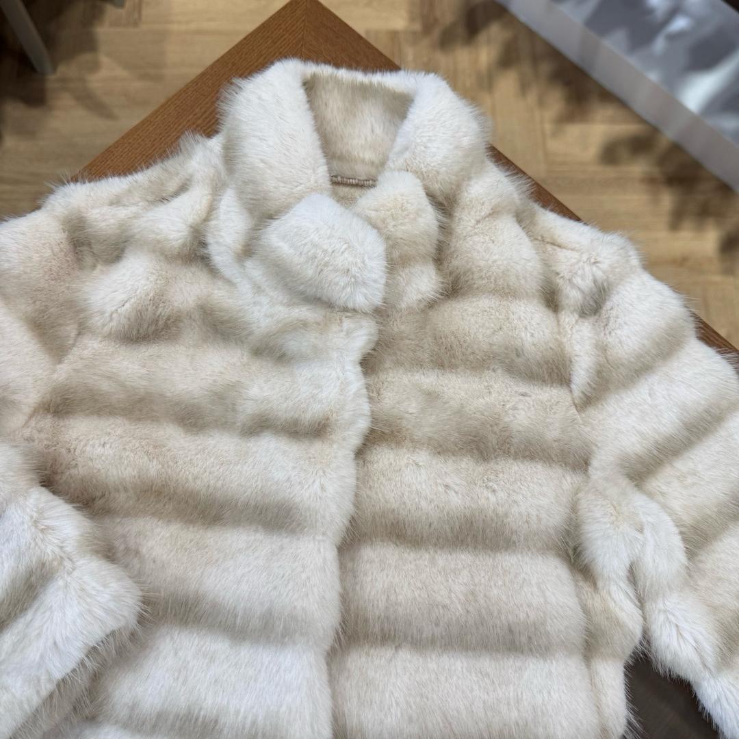 размеры с 100 по 160 MaxMara бренд Шуба-дубленка из искусственного меха MaxMara — фото 2
