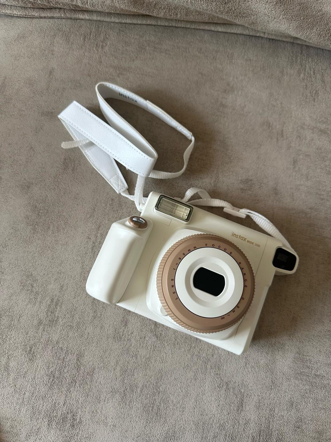 Fujifilm Фотоаппарат Fujifilm Instax Wide 300 — фото 2