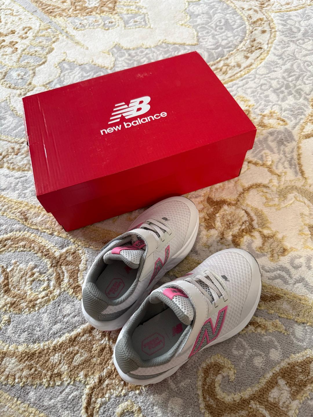 New Balance Кроссовки New Balance для девочек — фото 2