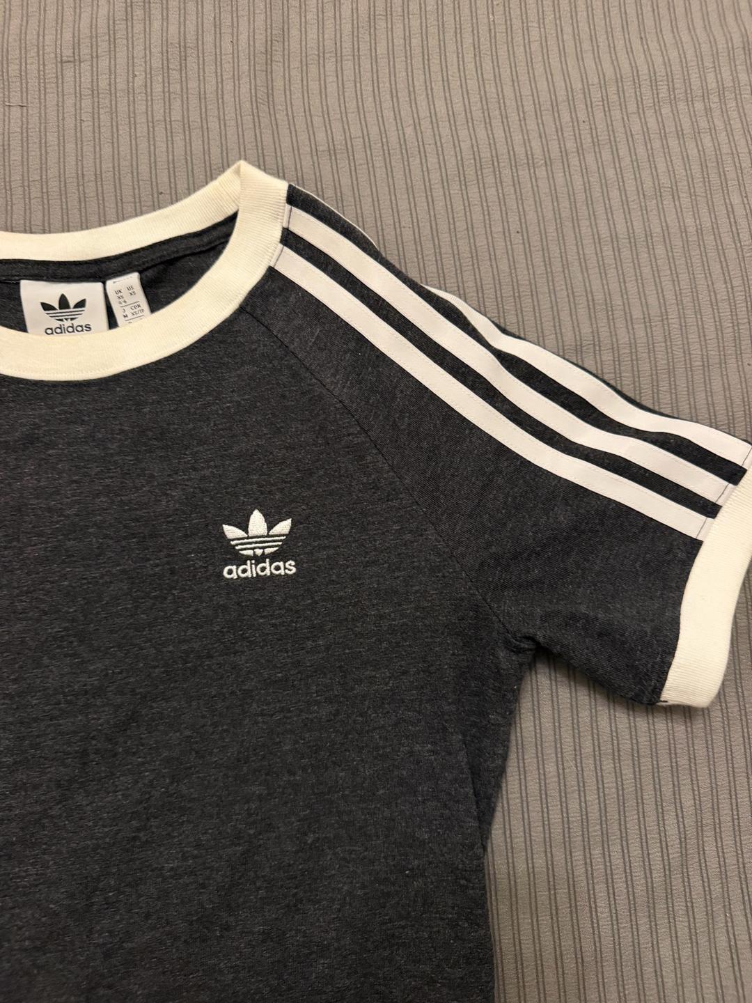 Adidas Футболка adidas — фото 2