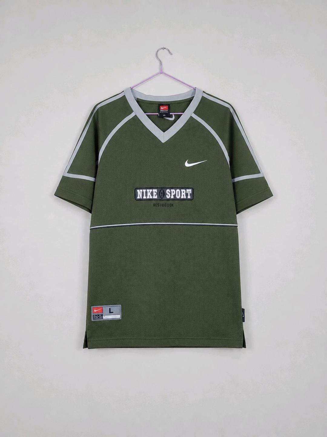 Nike Футболка Nike (48/50р-р) — фото 2