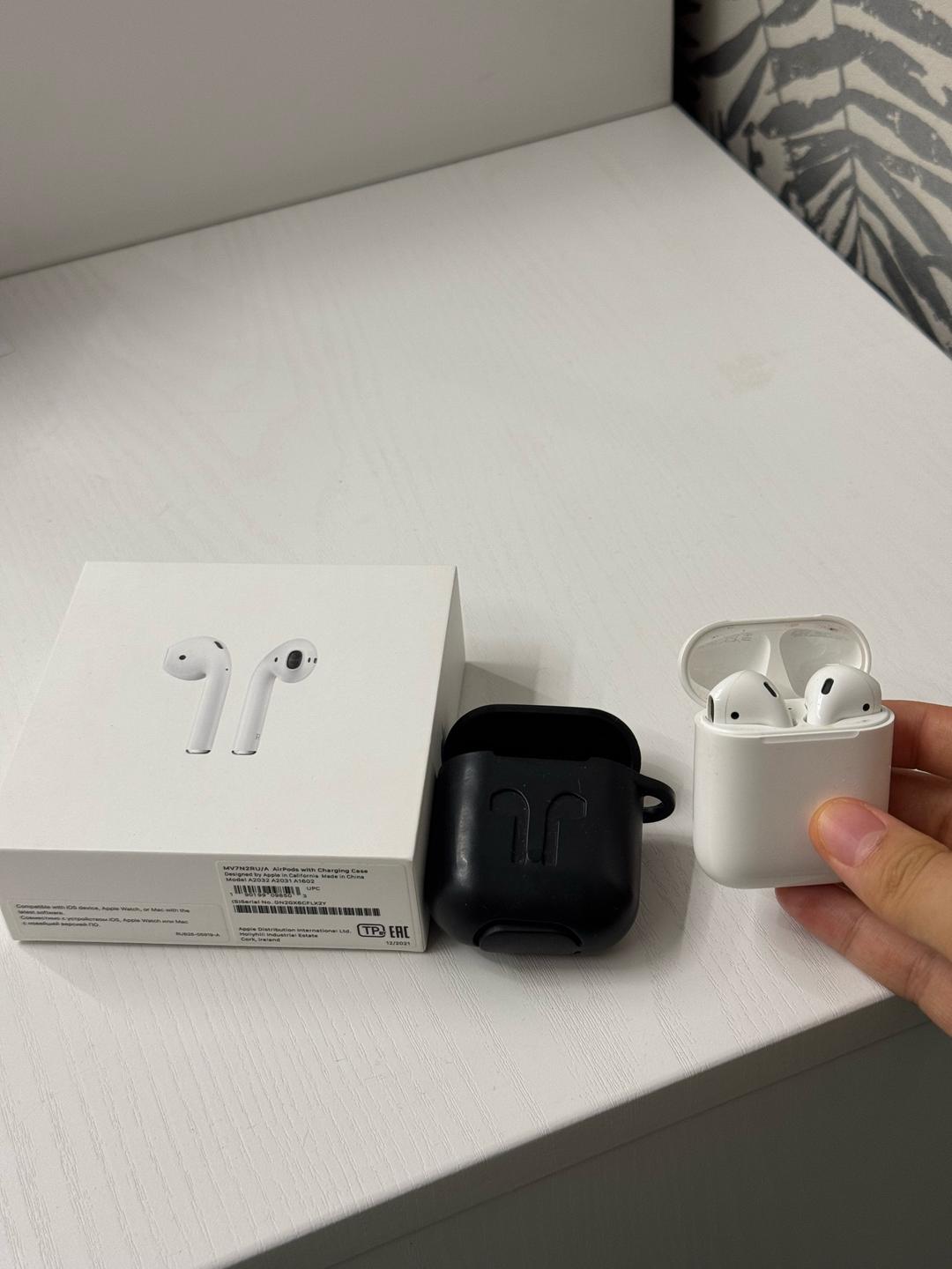 Apple 💯 Оригинал беспроводные наушники Apple AirPods White(2nd Generation) Model A2032 — фото 2